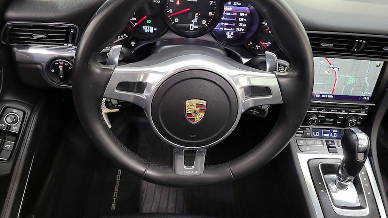 2014 Porsche 911 Carrera 10