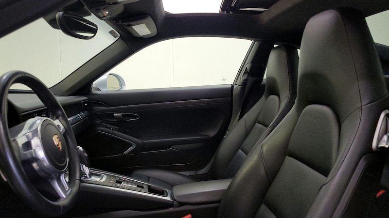 2014 Porsche 911 Carrera 18