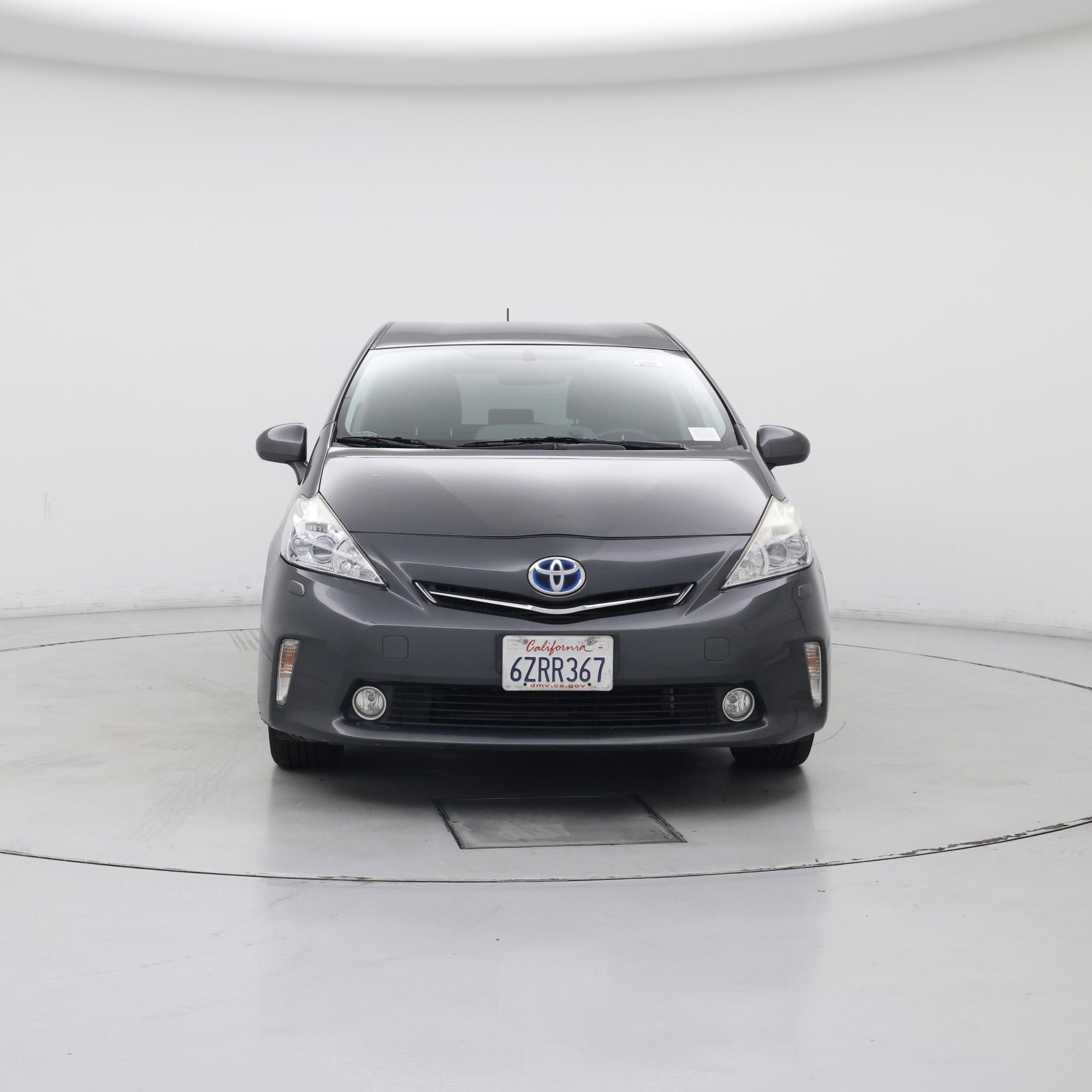 Thumbnail: 2013 Toyota Prius v - 5