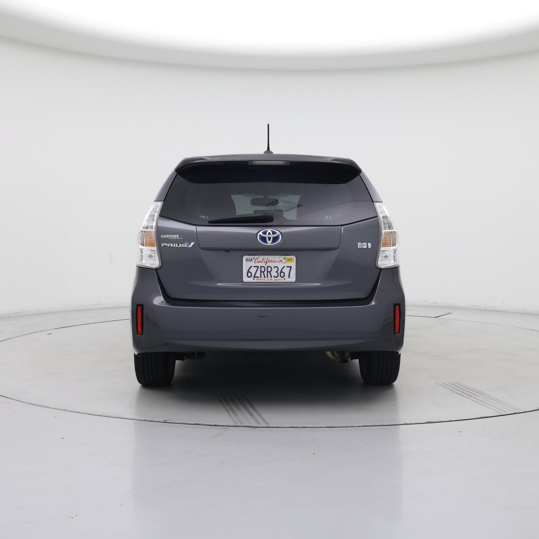 Thumbnail: 2013 Toyota Prius v - 6