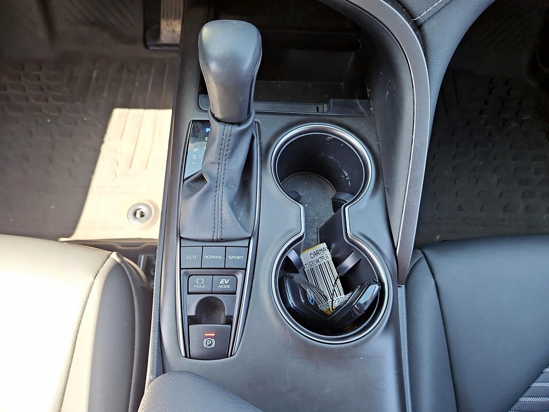 Thumbnail: 2023 Toyota Camry - 15