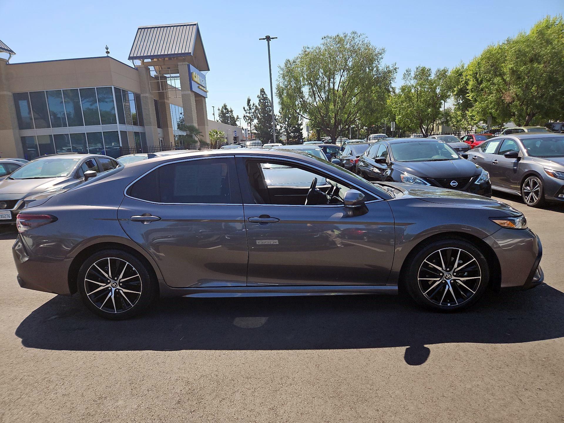 Thumbnail: 2023 Toyota Camry - 4