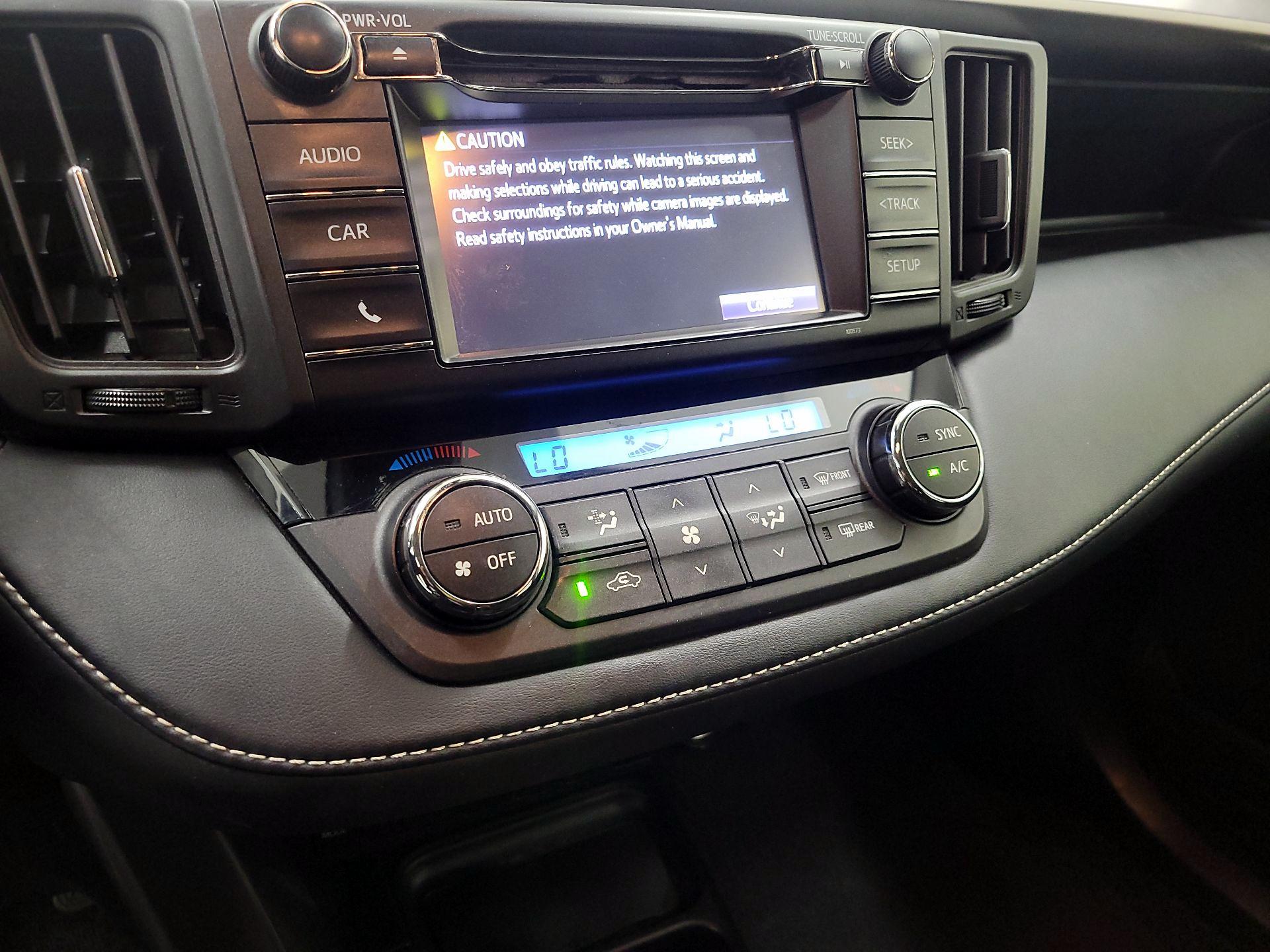 Thumbnail: 2018 Toyota RAV4 - 16