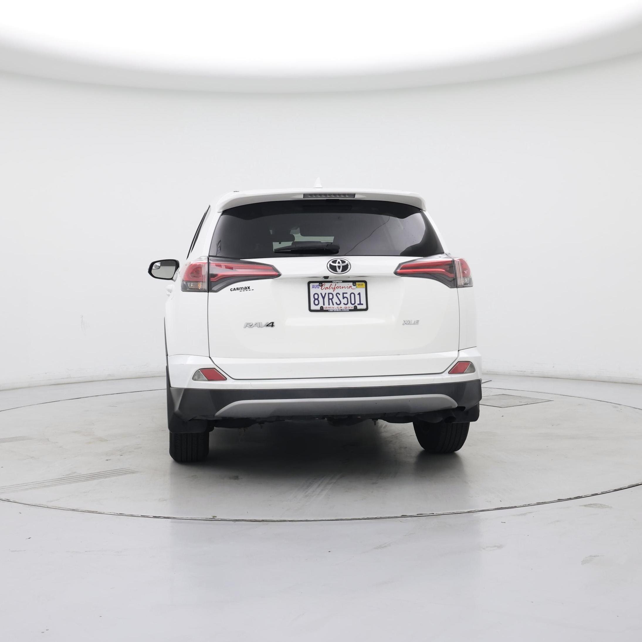 Thumbnail: 2018 Toyota RAV4 - 6