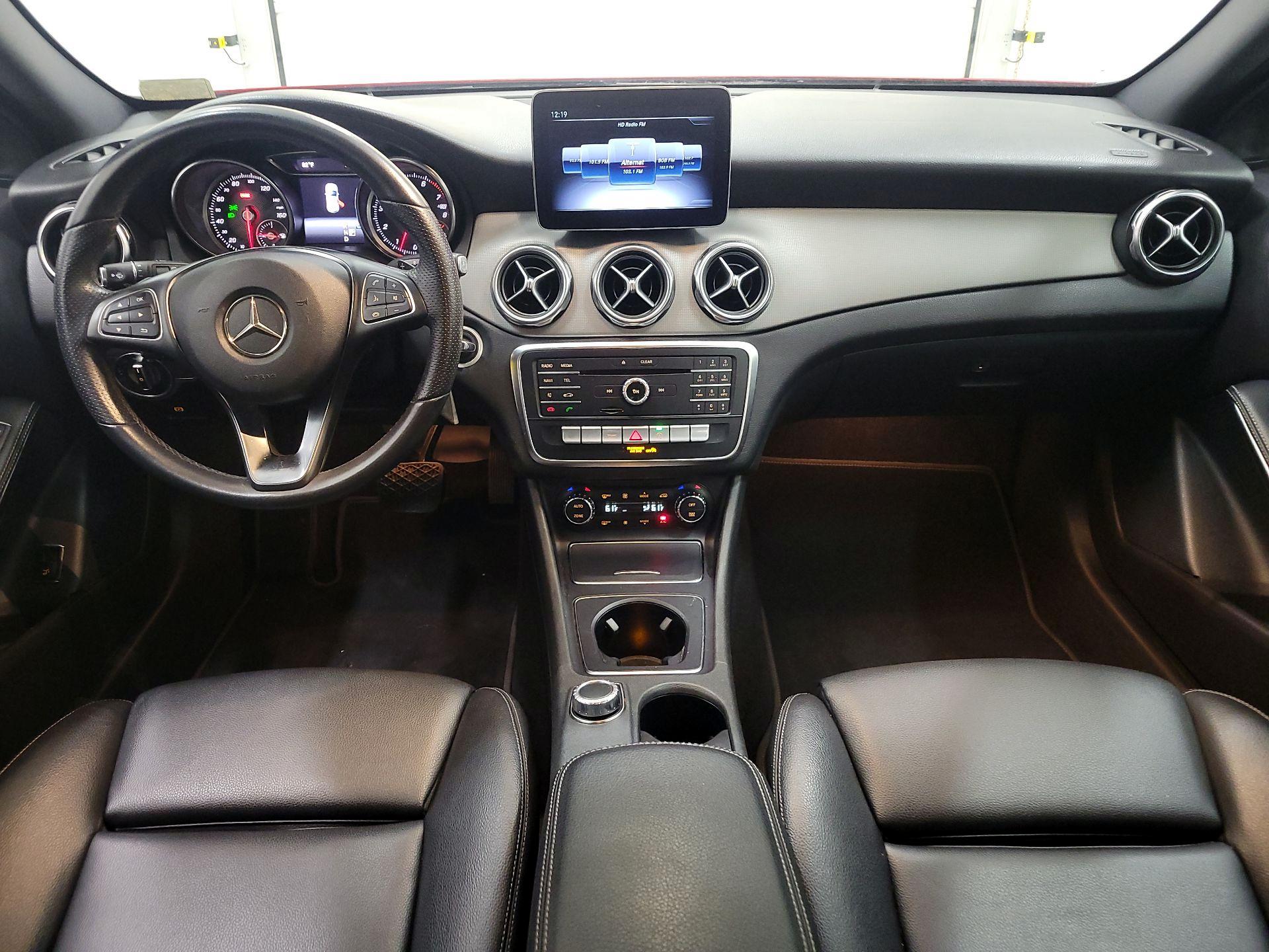 Thumbnail: 2020 Mercedes-Benz GLA - 9
