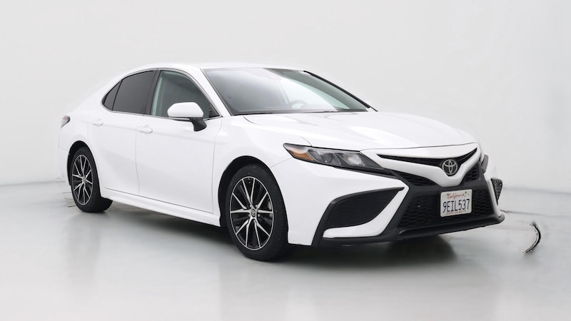 2023 Toyota Camry SE Hero Image