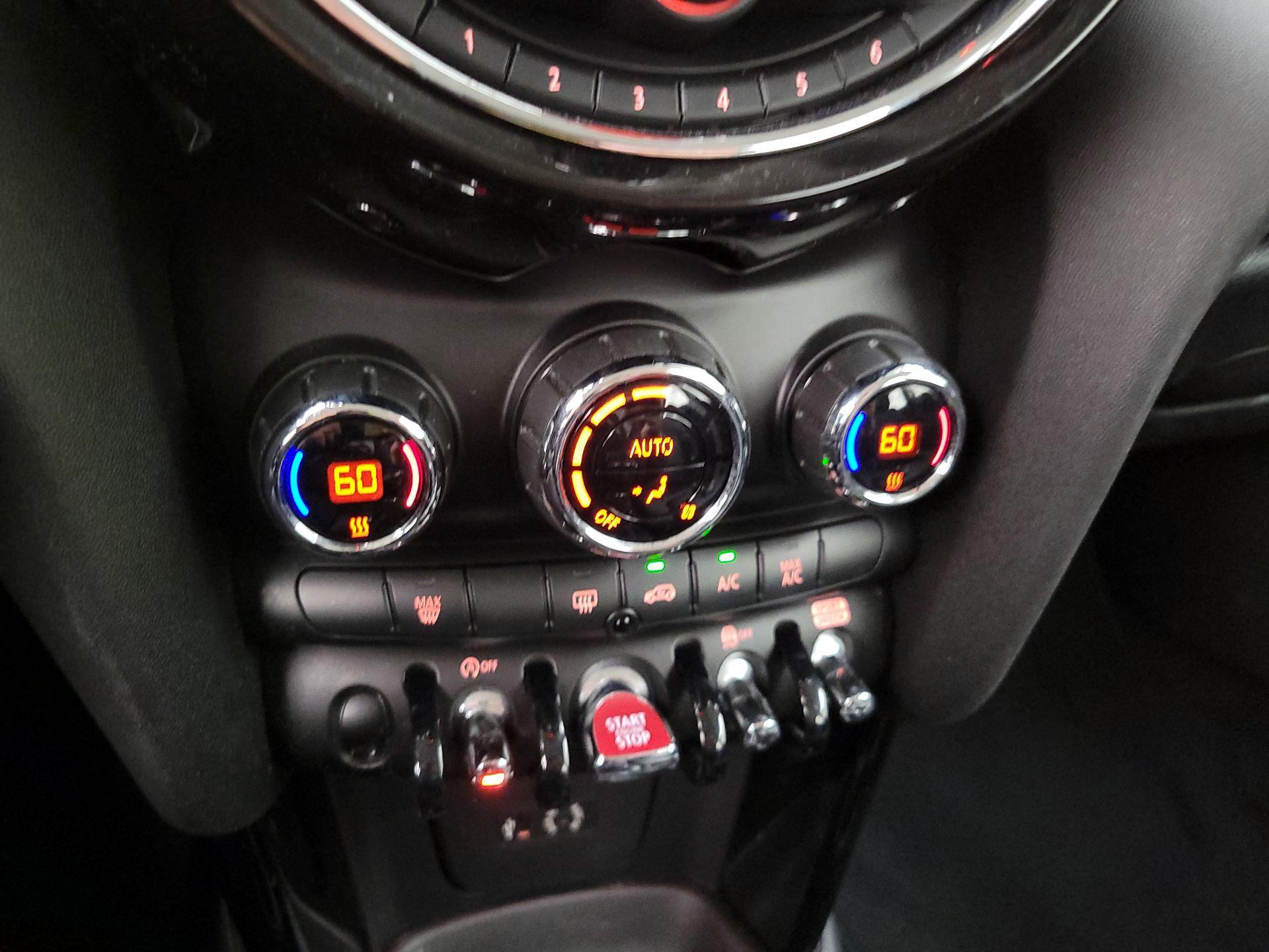 Thumbnail: 2018 MINI Cooper - 15