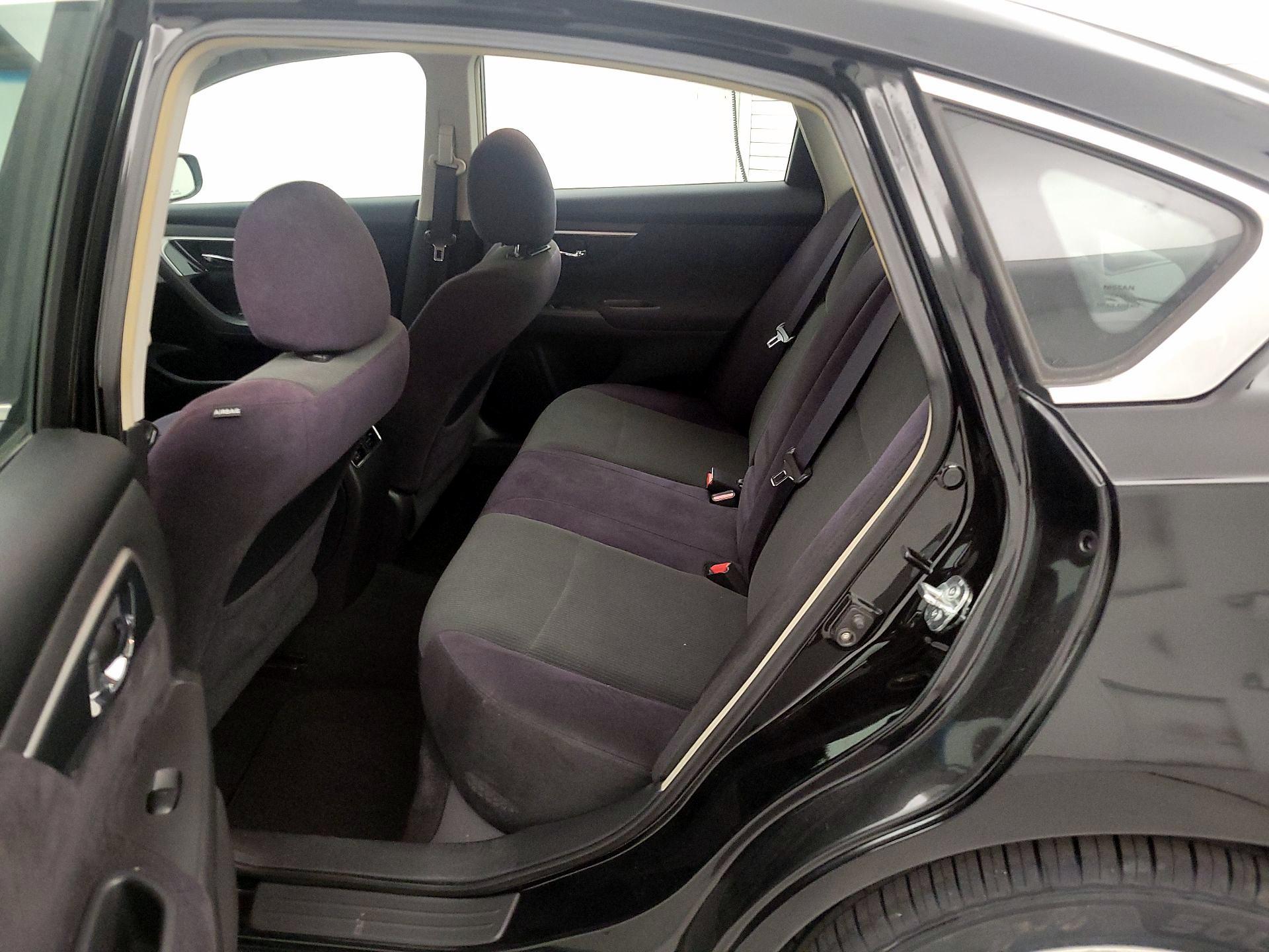 Thumbnail: 2013 Nissan Altima - 17