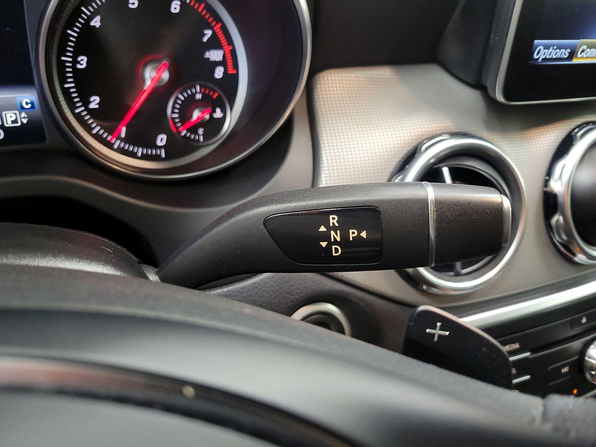 Thumbnail: 2019 Mercedes-Benz GLA - 17
