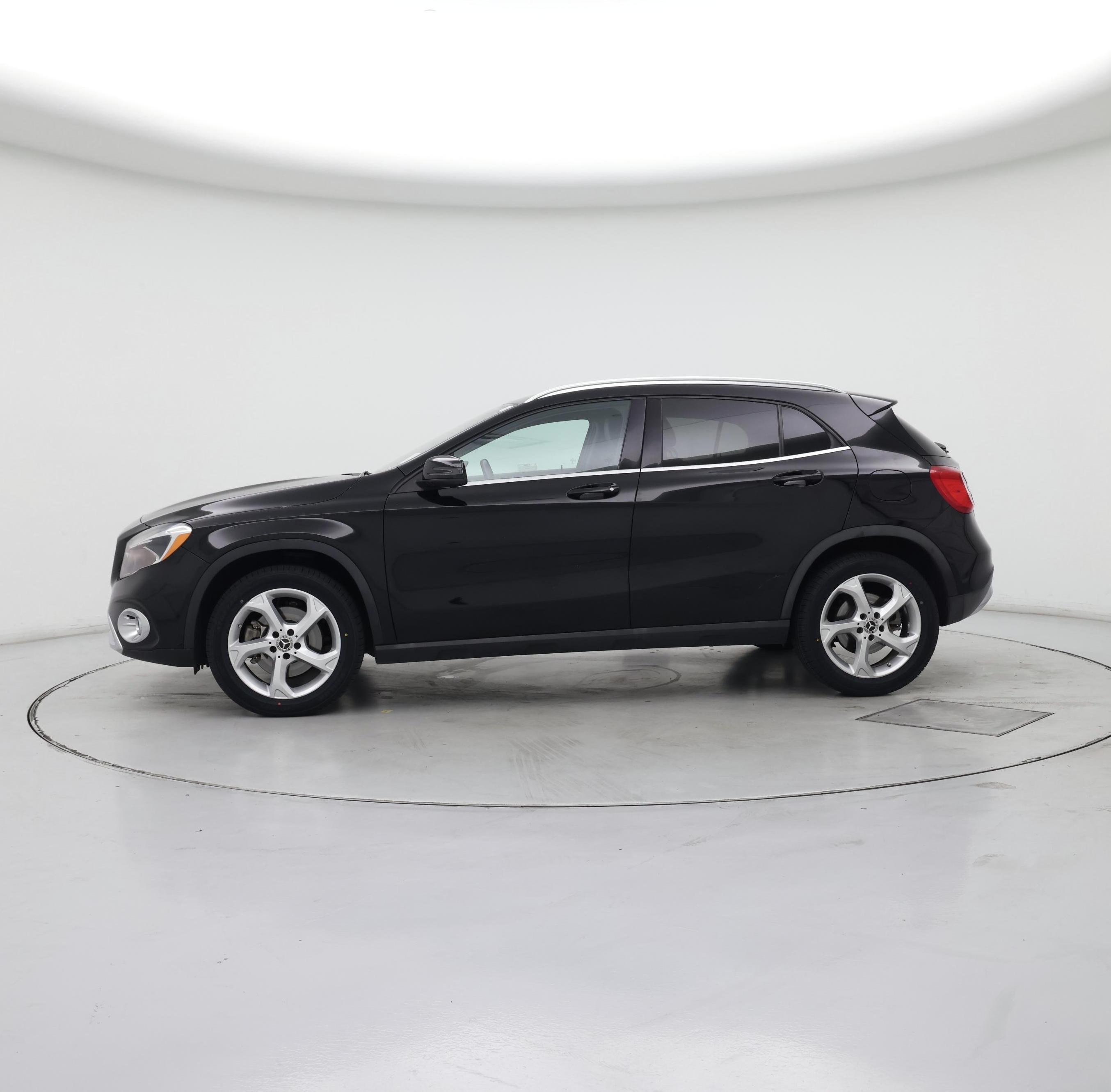 Thumbnail: 2019 Mercedes-Benz GLA - 3
