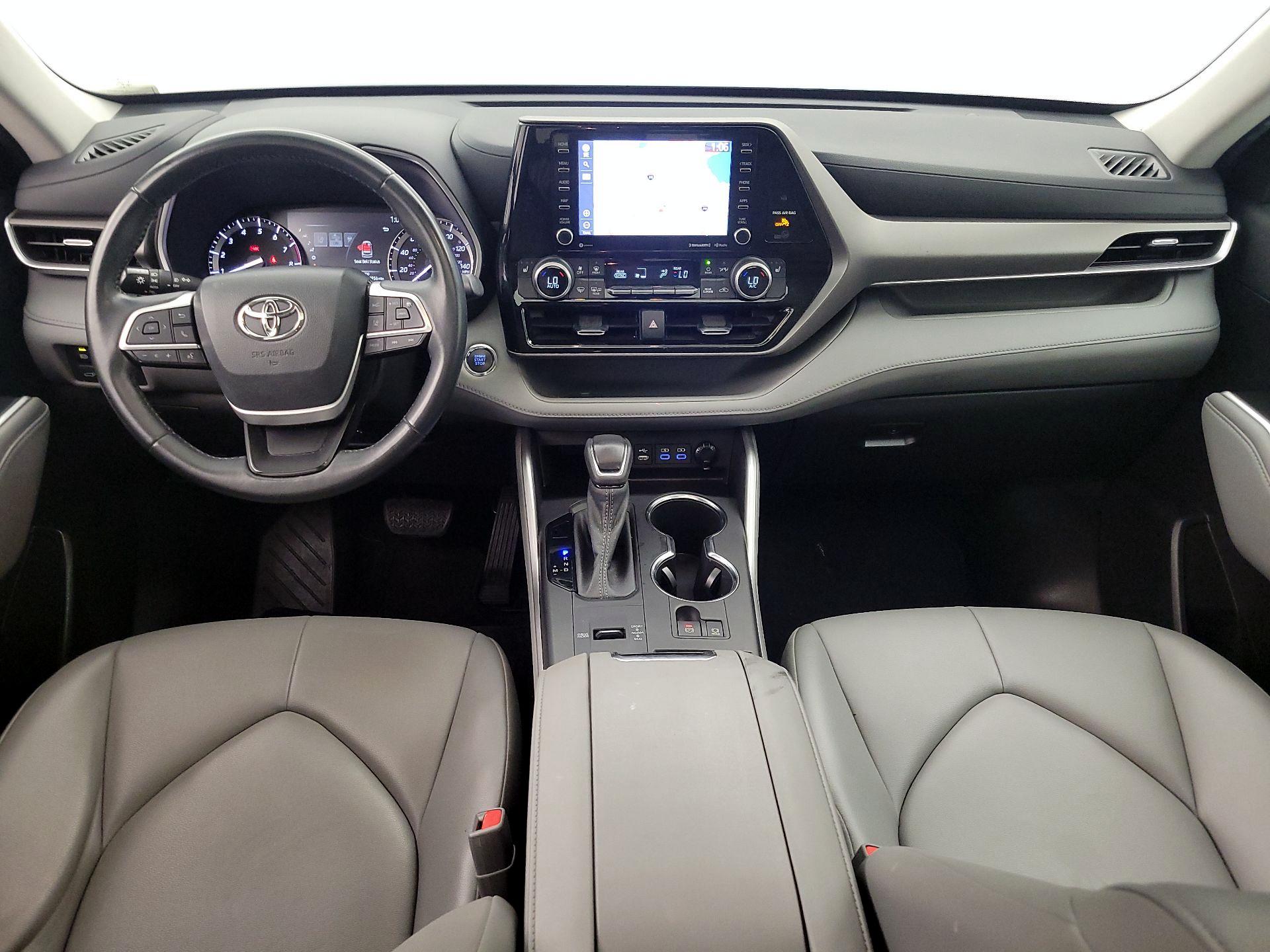 Thumbnail: 2022 Toyota Highlander - 9