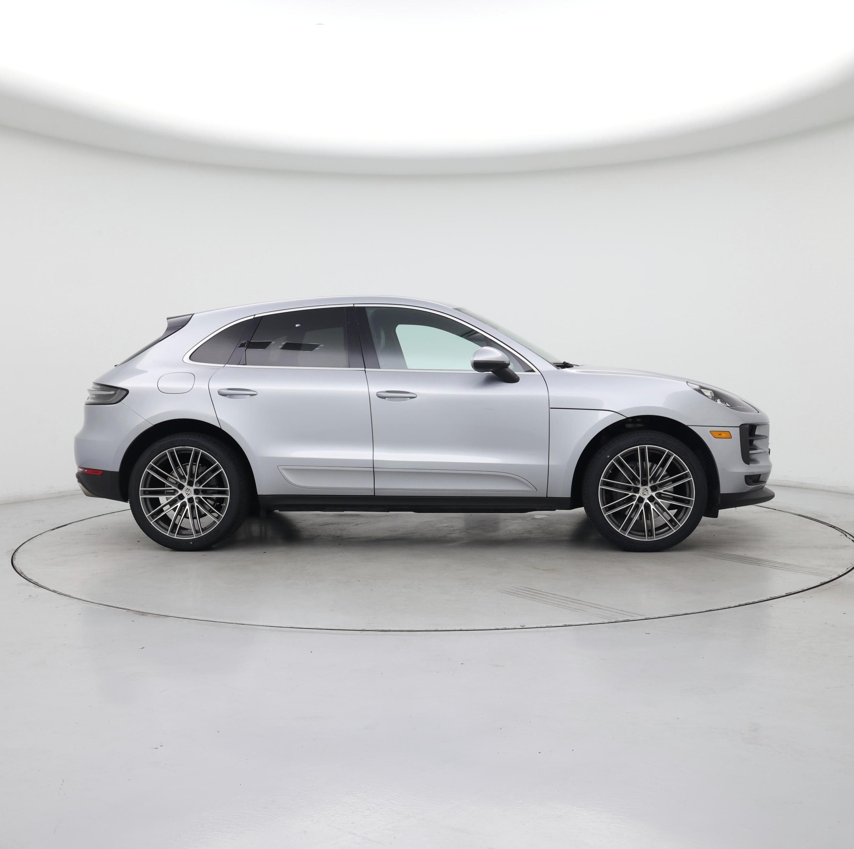 Thumbnail: 2020 Porsche Macan - 7