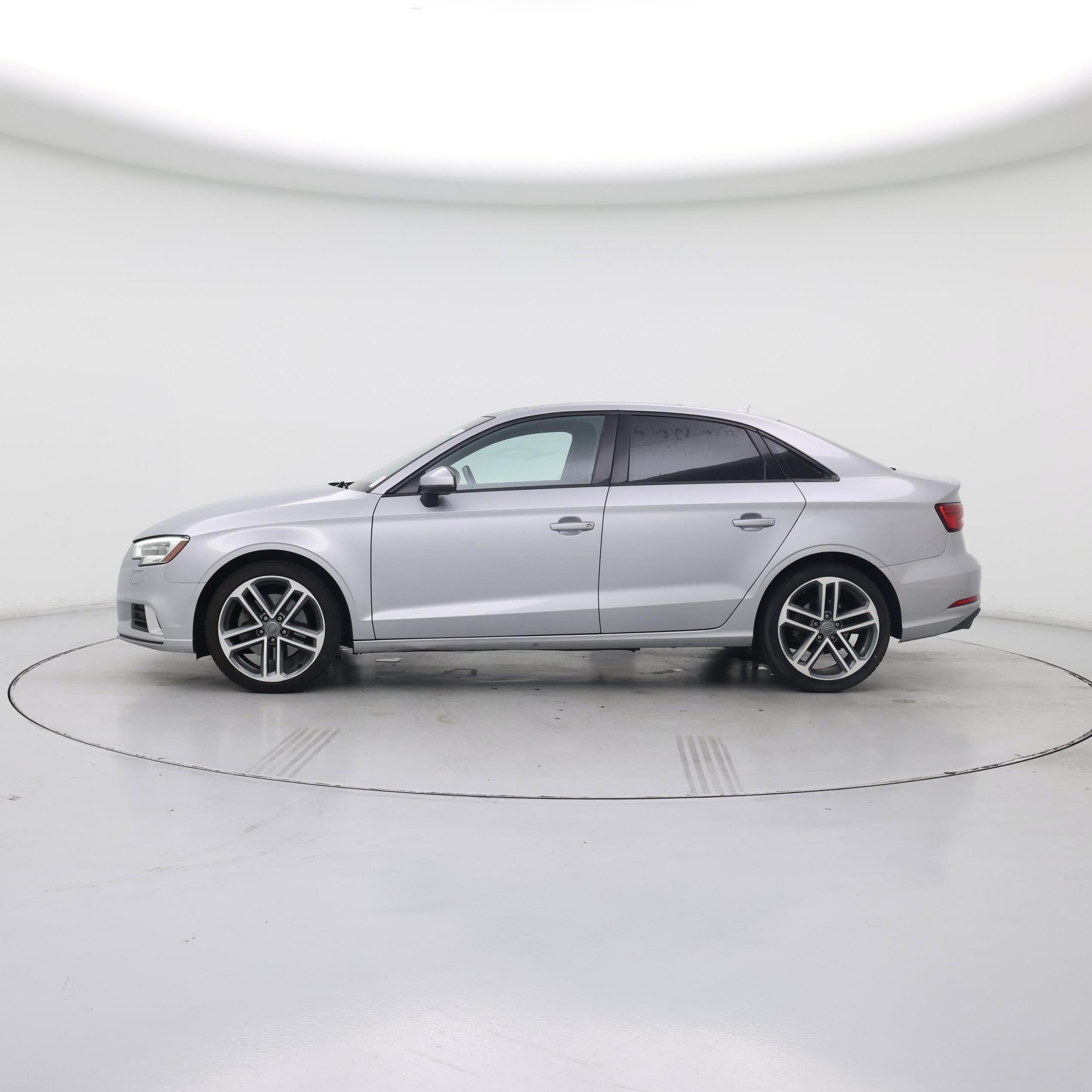 Thumbnail: 2017 Audi A3 - 3