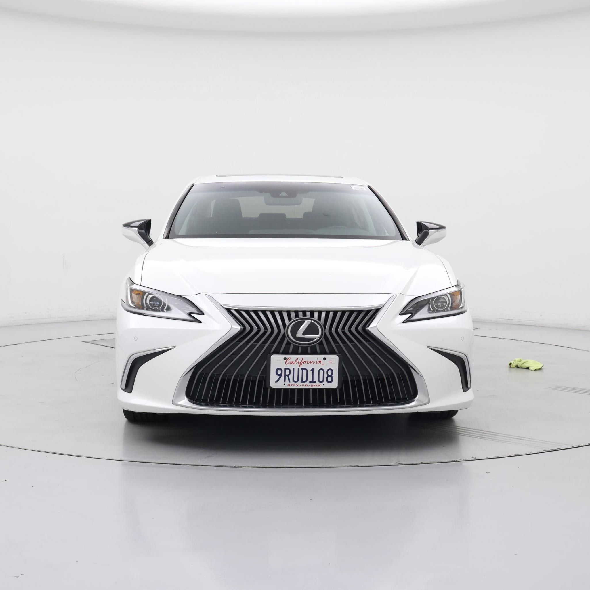 Thumbnail: 2021 Lexus ES - 5