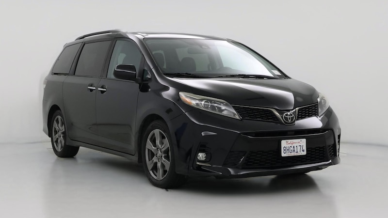 2019 Toyota Sienna SE Hero Image