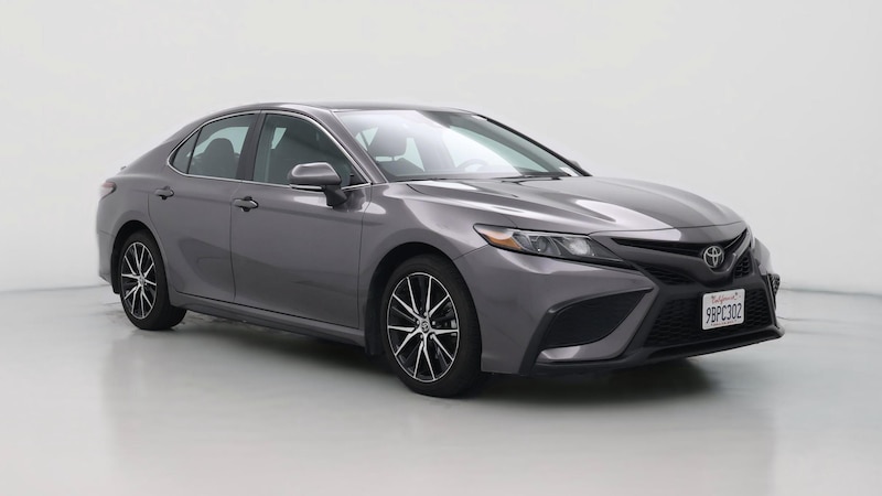 2022 Toyota Camry SE Hero Image