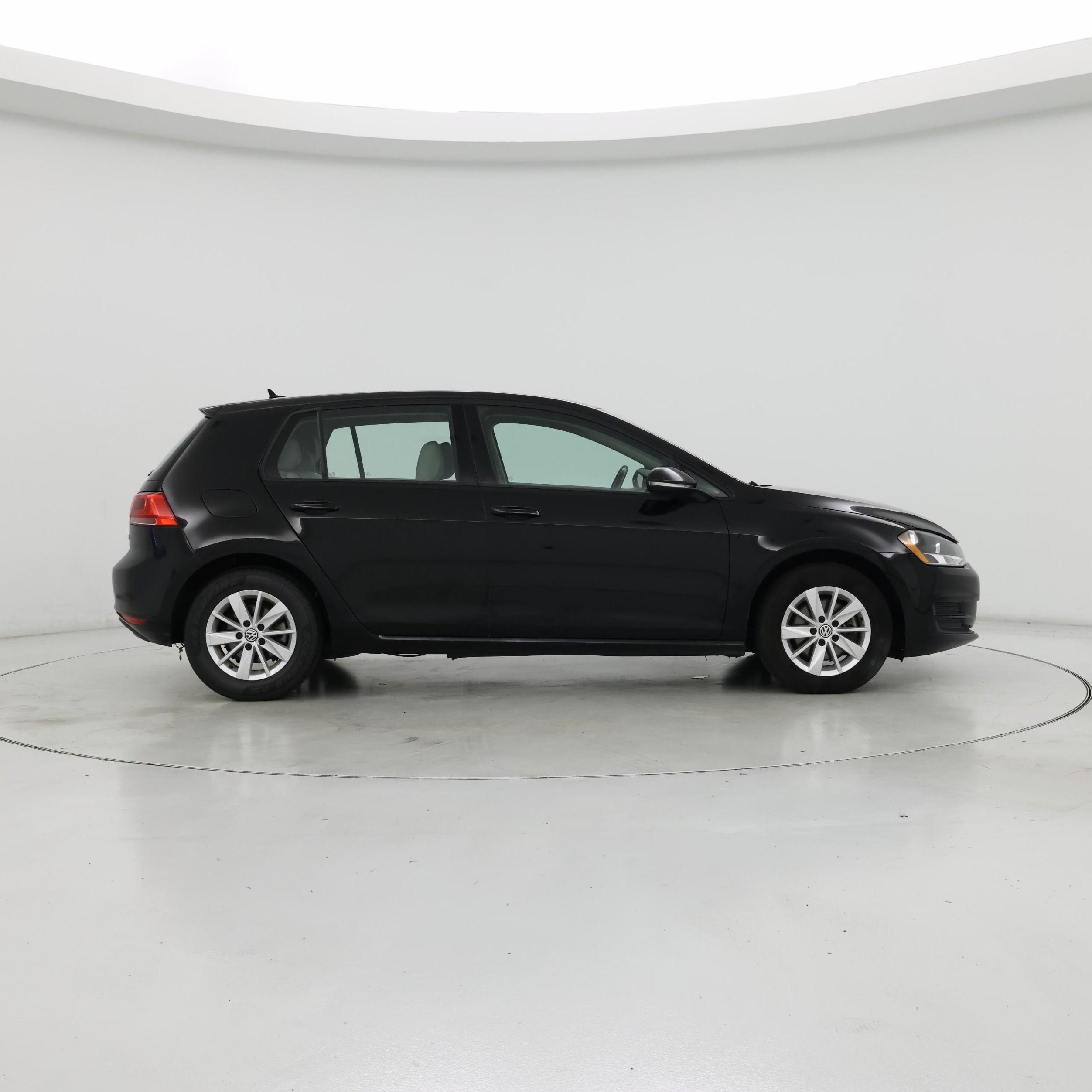 Thumbnail: 2017 Volkswagen Golf - 7
