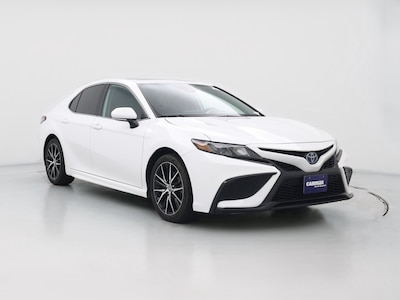 White 2023 Toyota Camry Hybrid SE