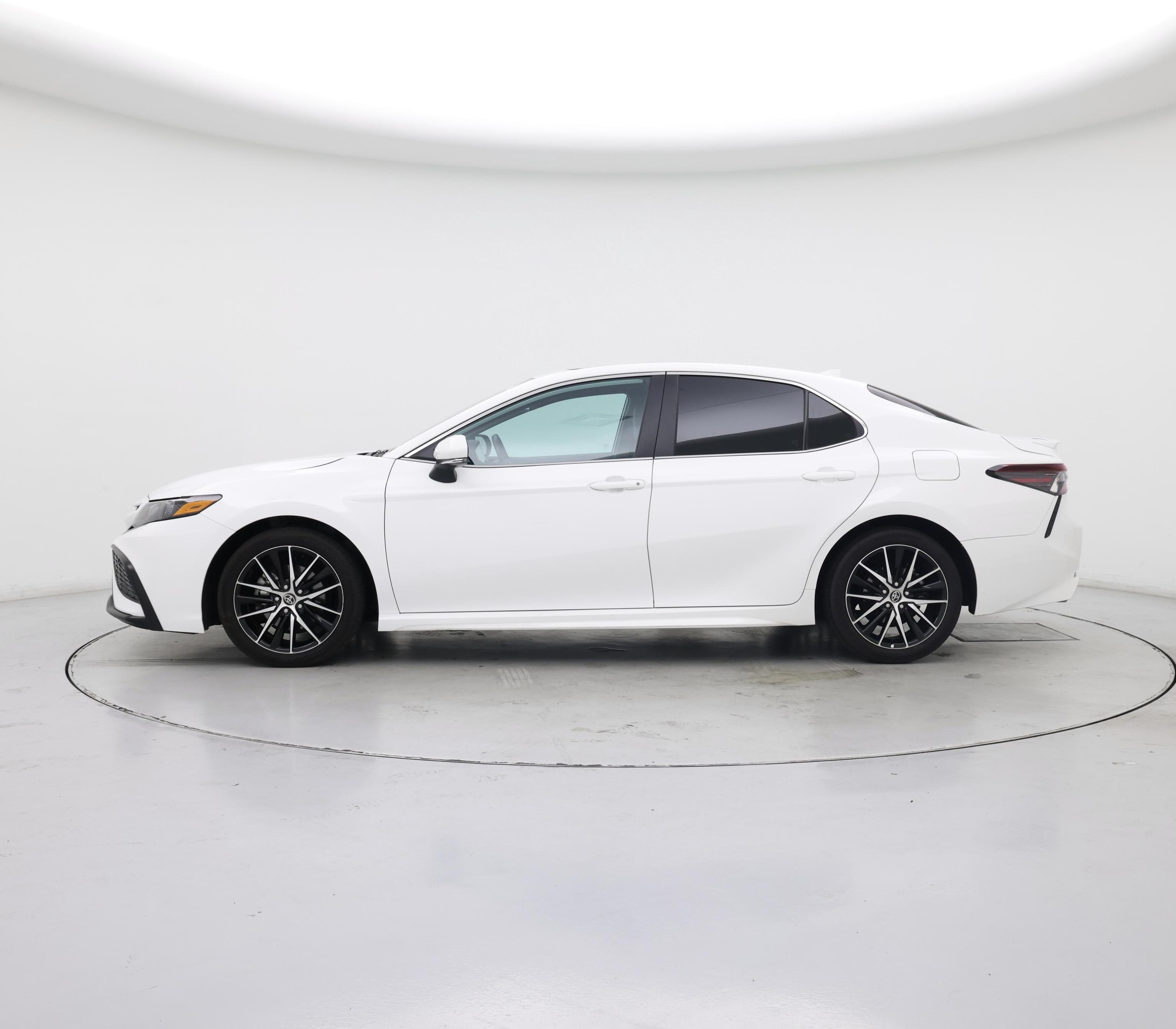 Thumbnail: 2023 Toyota Camry - 3