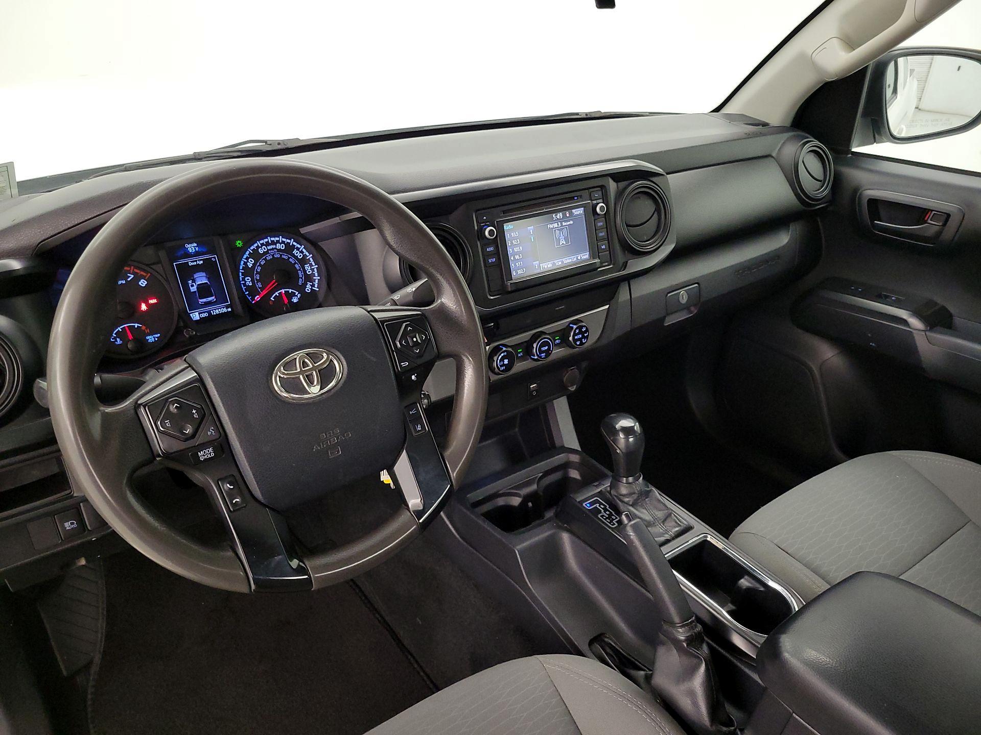Thumbnail: 2018 Toyota Tacoma - 9