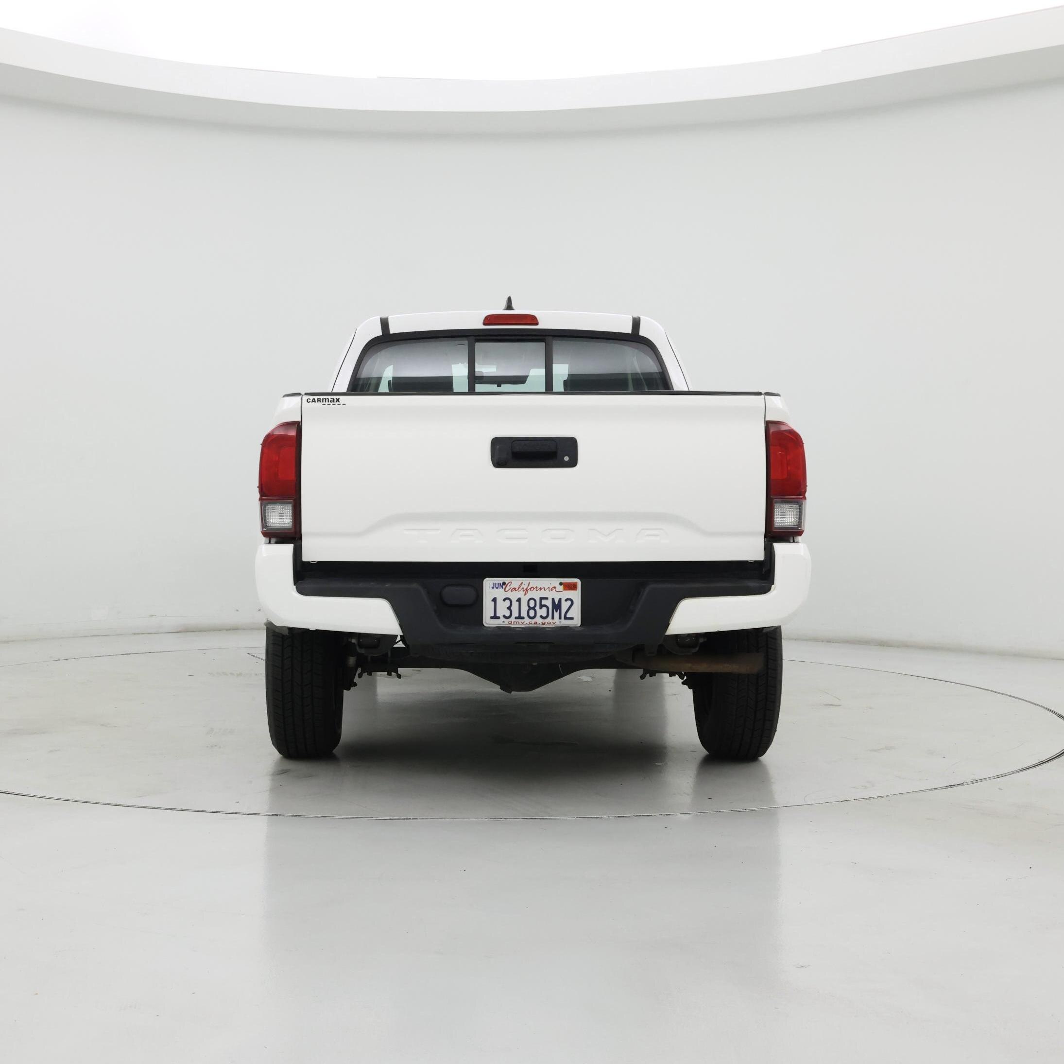 Thumbnail: 2018 Toyota Tacoma - 6