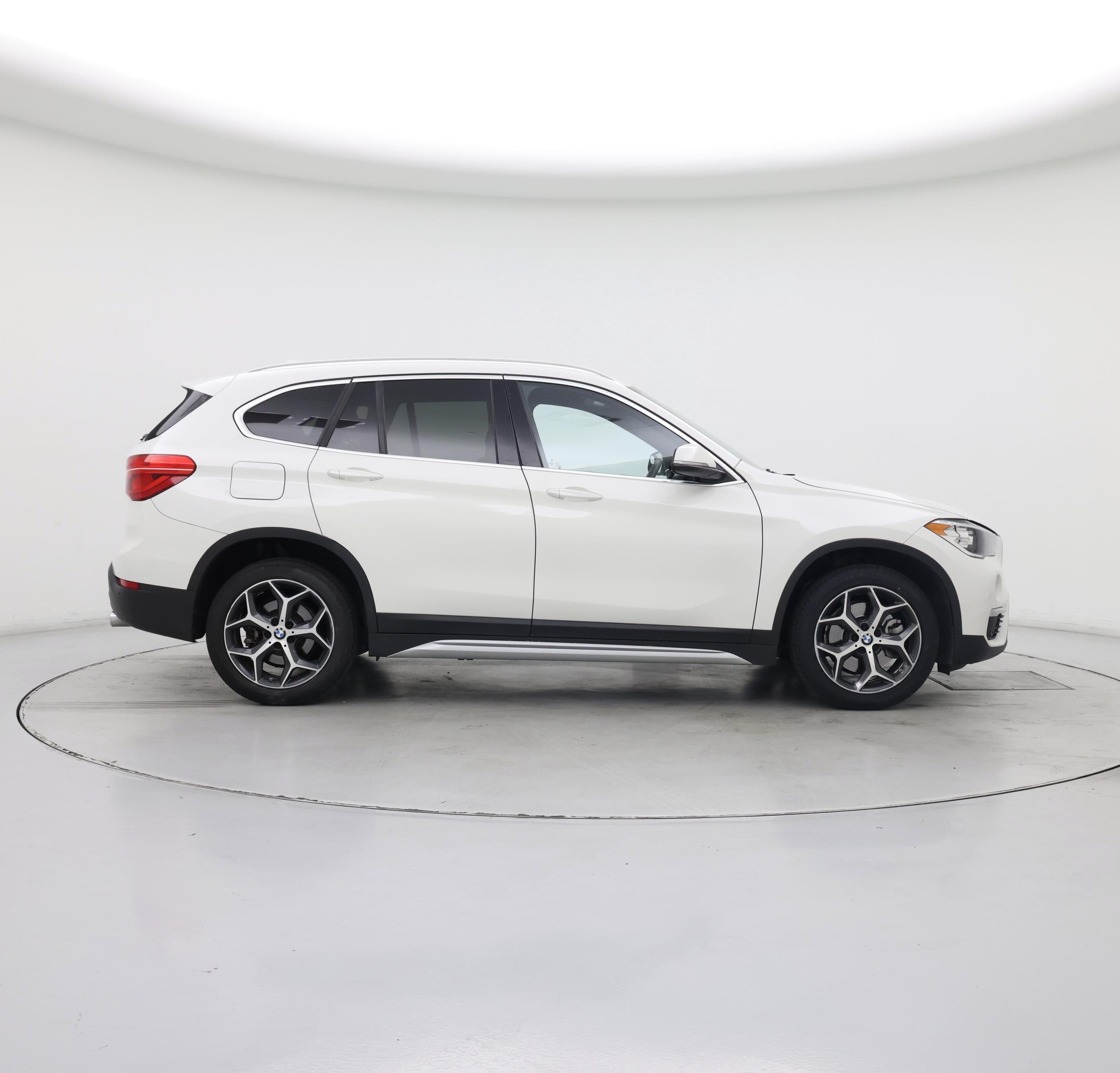 Thumbnail: 2019 BMW X1 - 7