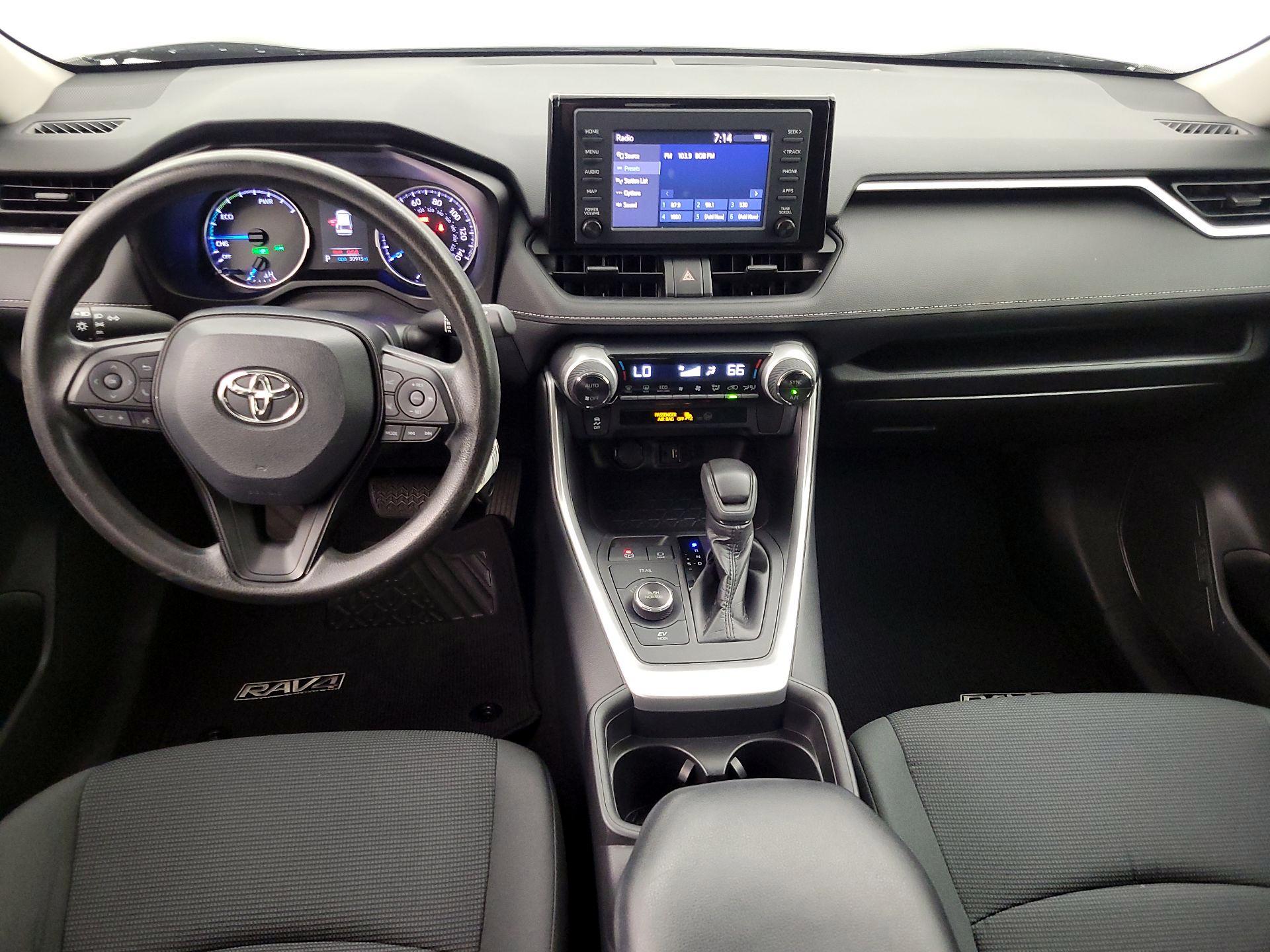Thumbnail: 2019 Toyota RAV4 - 9
