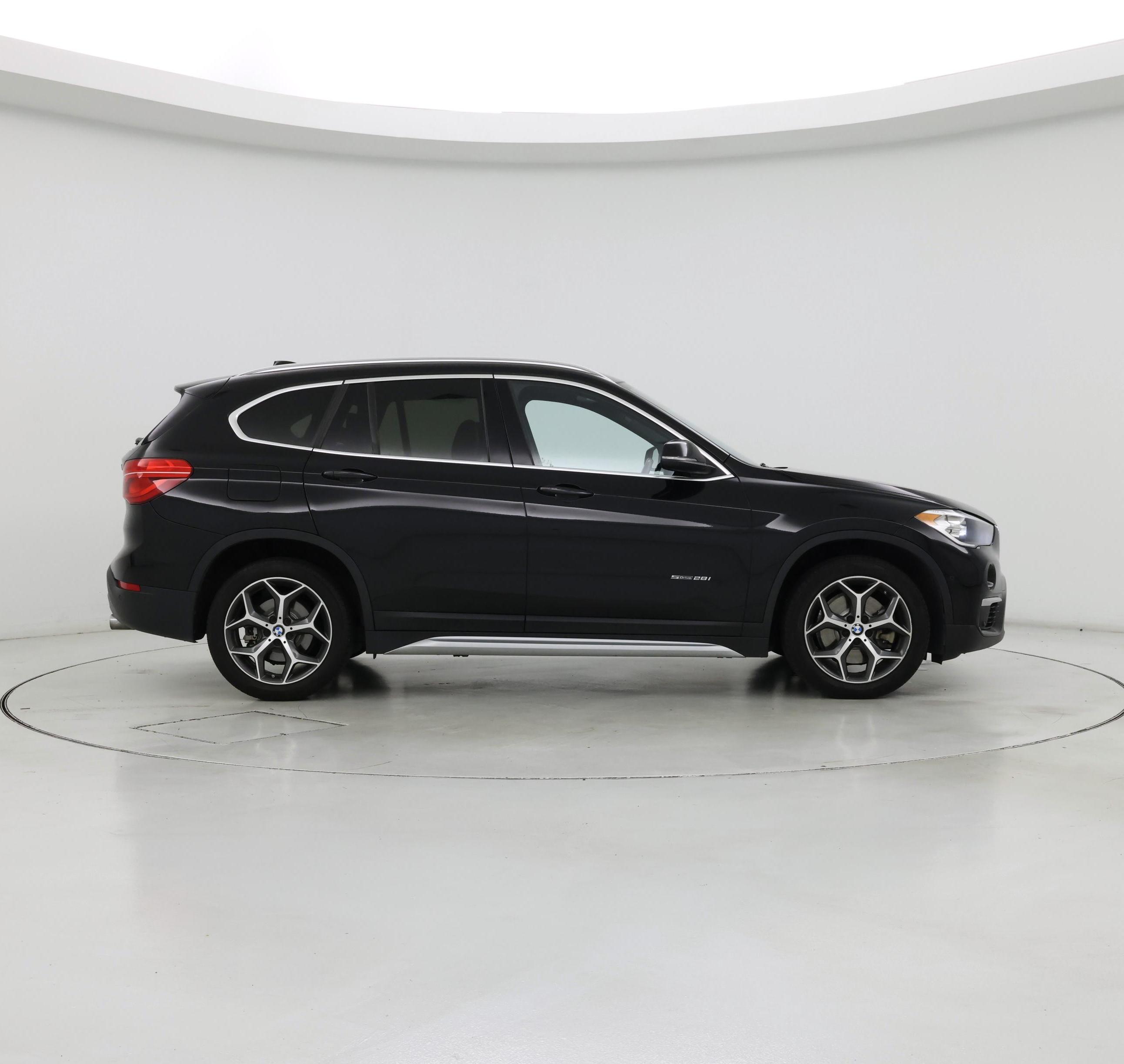 Thumbnail: 2017 BMW X1 - 7