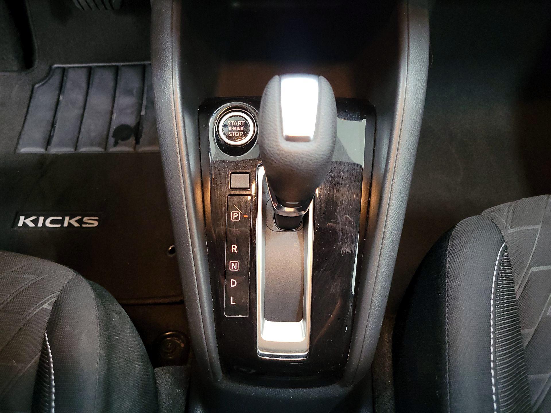 Thumbnail: 2021 Nissan Kicks - 17