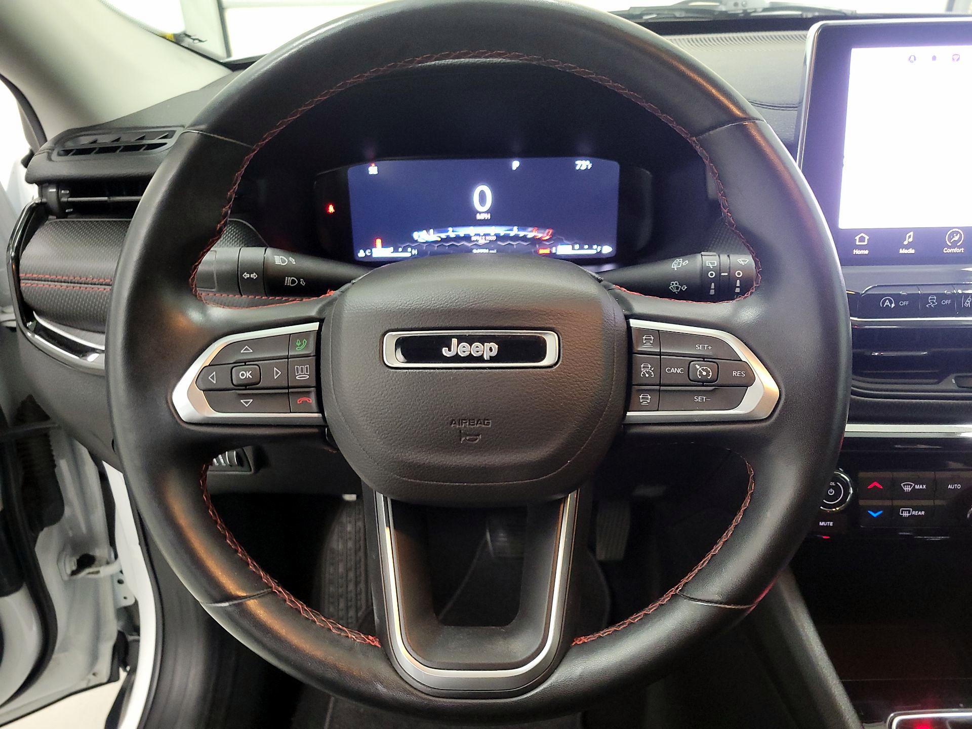 Thumbnail: 2022 Jeep Compass - 10