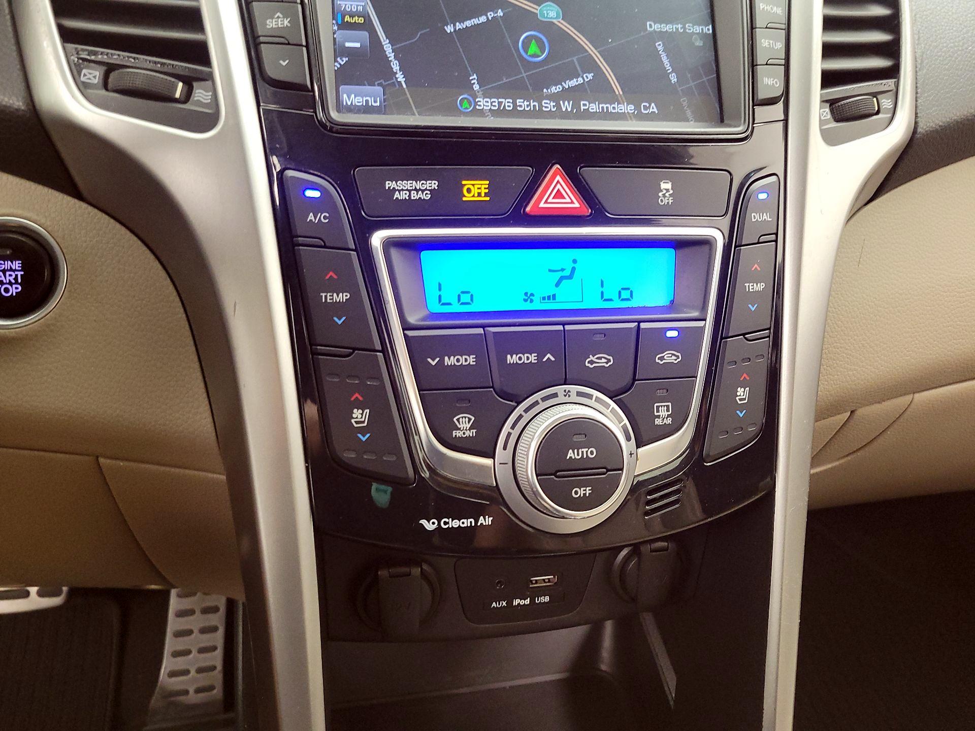 Thumbnail: 2016 Hyundai Elantra - 17