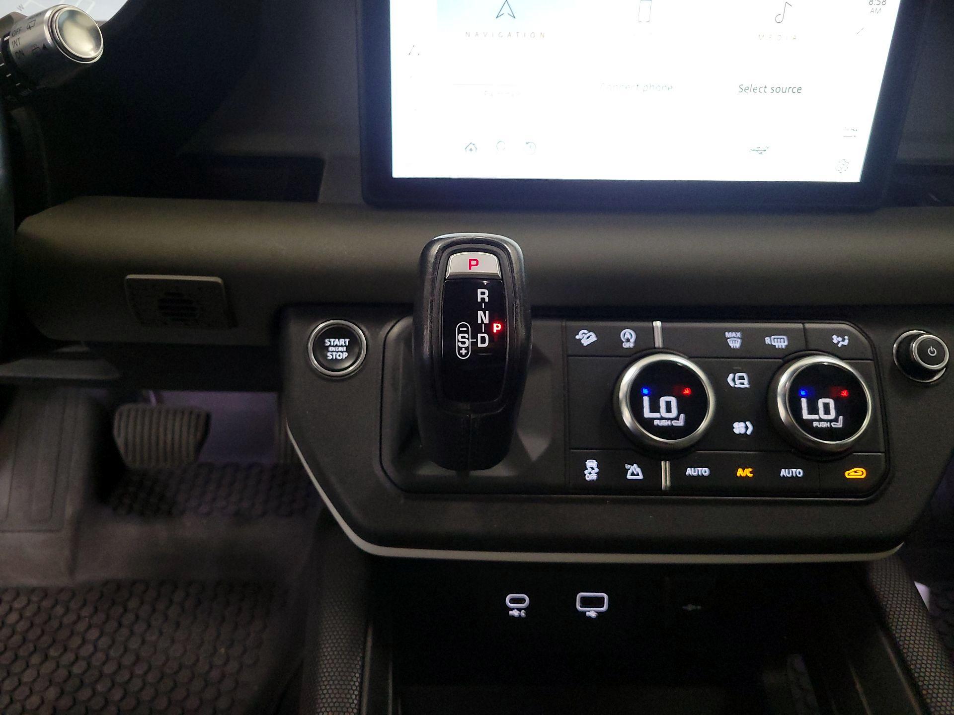 Thumbnail: 2021 Land Rover Defender - 18