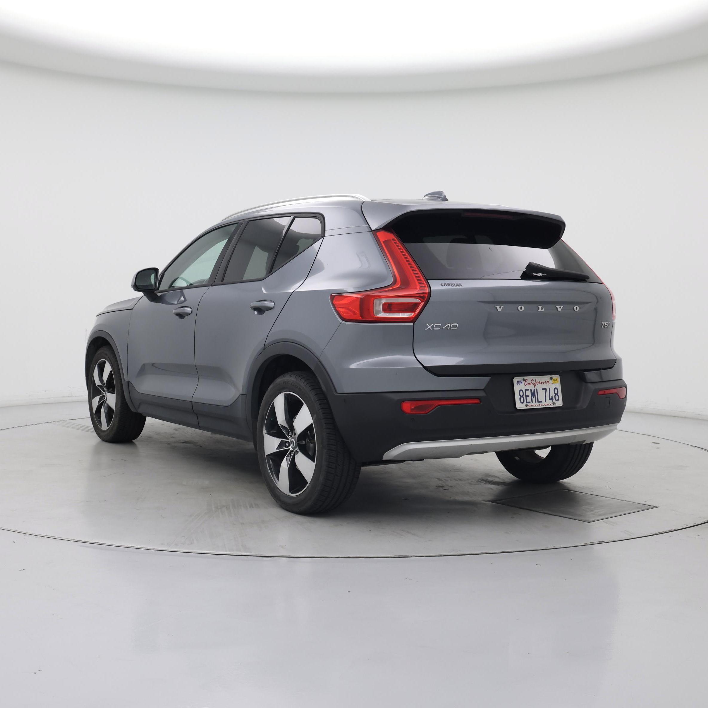 Thumbnail: 2019 Volvo XC40 - 2