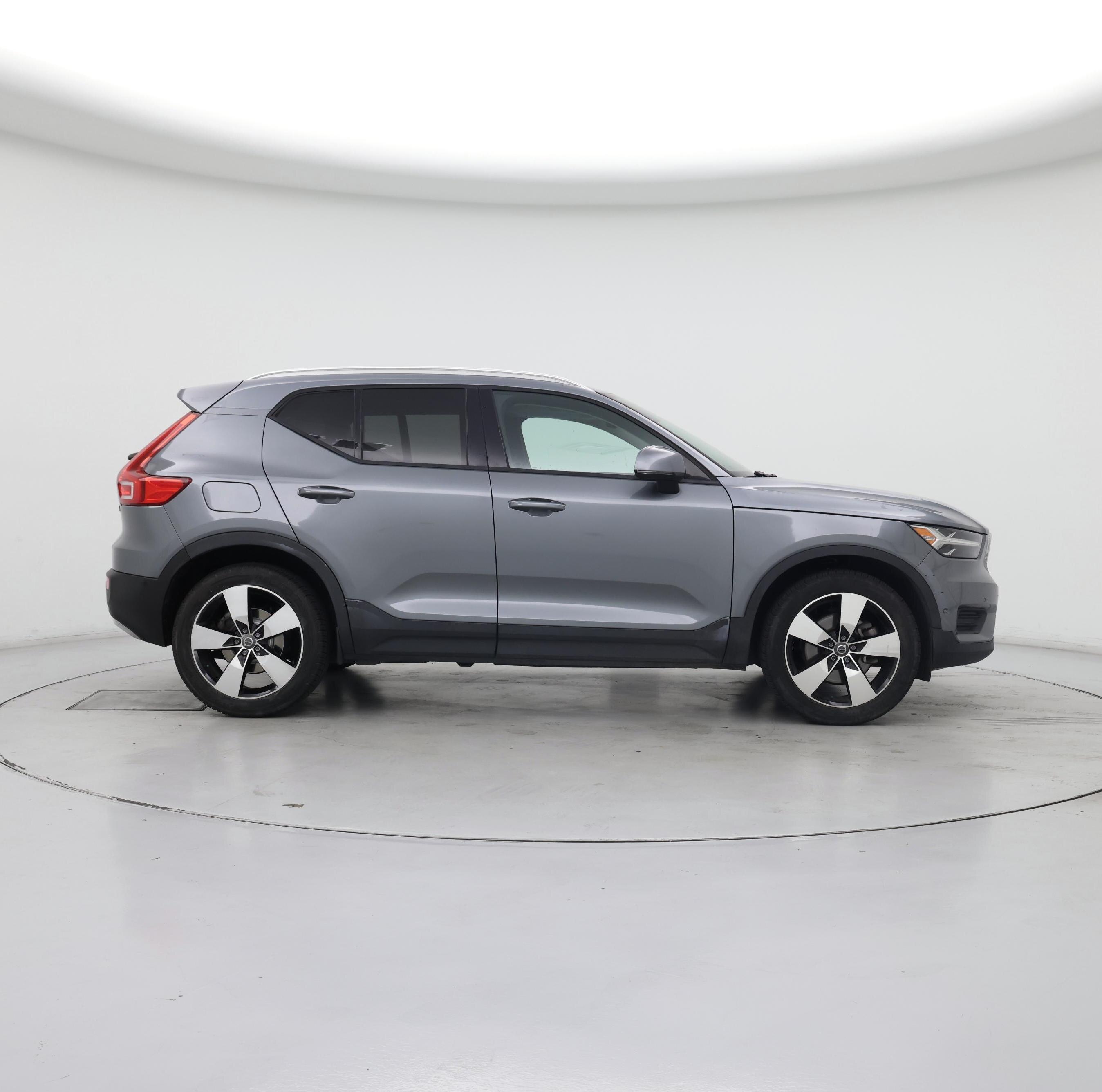 Thumbnail: 2019 Volvo XC40 - 7