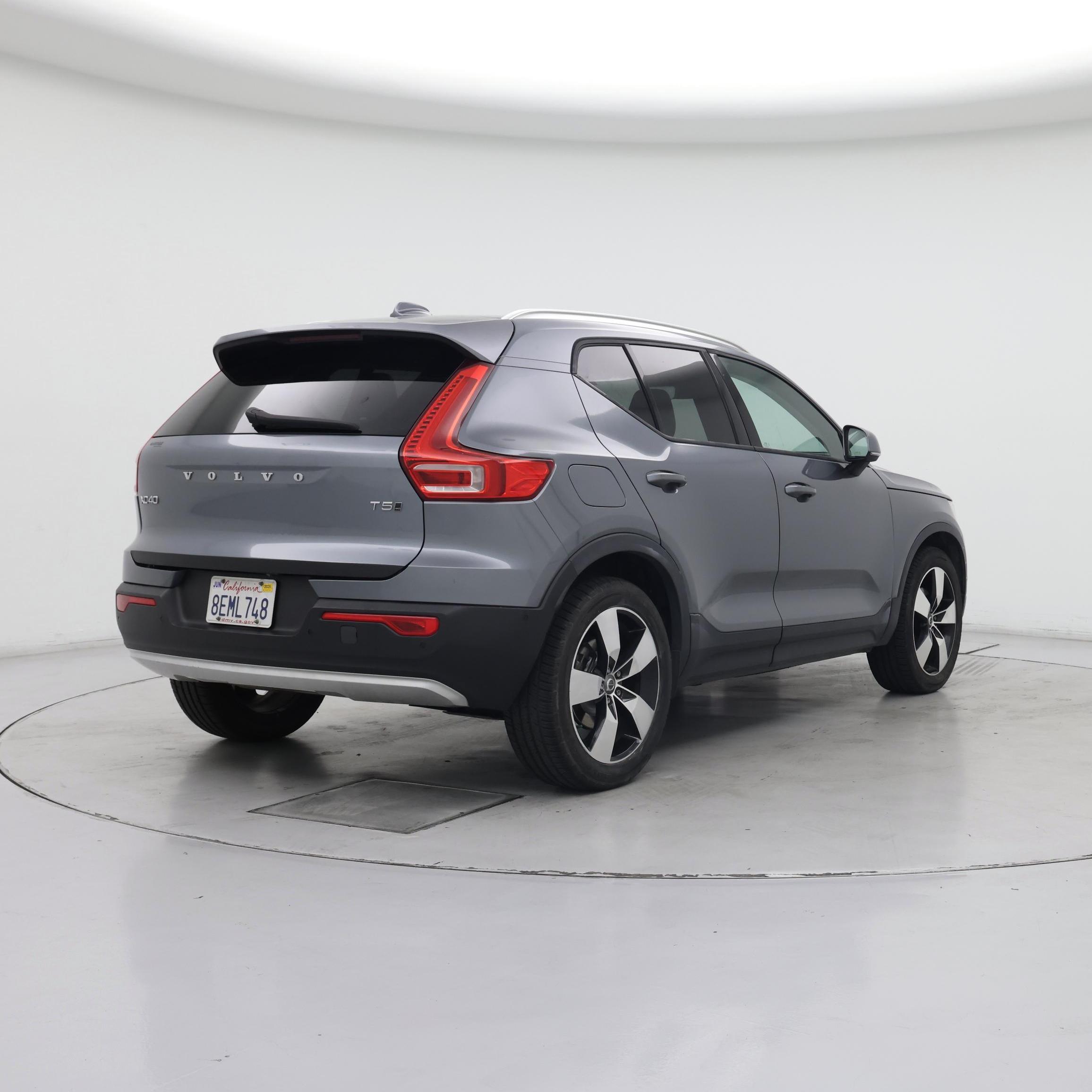 Thumbnail: 2019 Volvo XC40 - 8