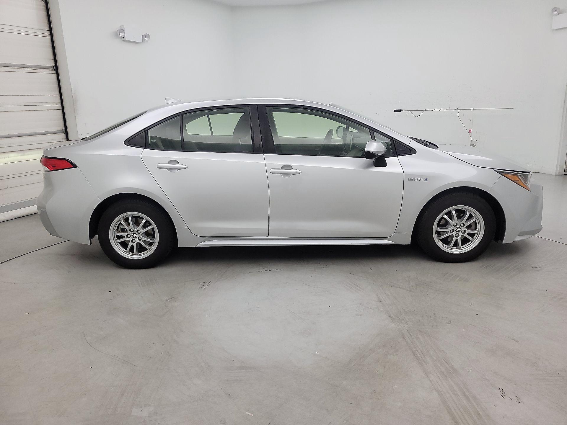 Thumbnail: 2021 Toyota Corolla - 4