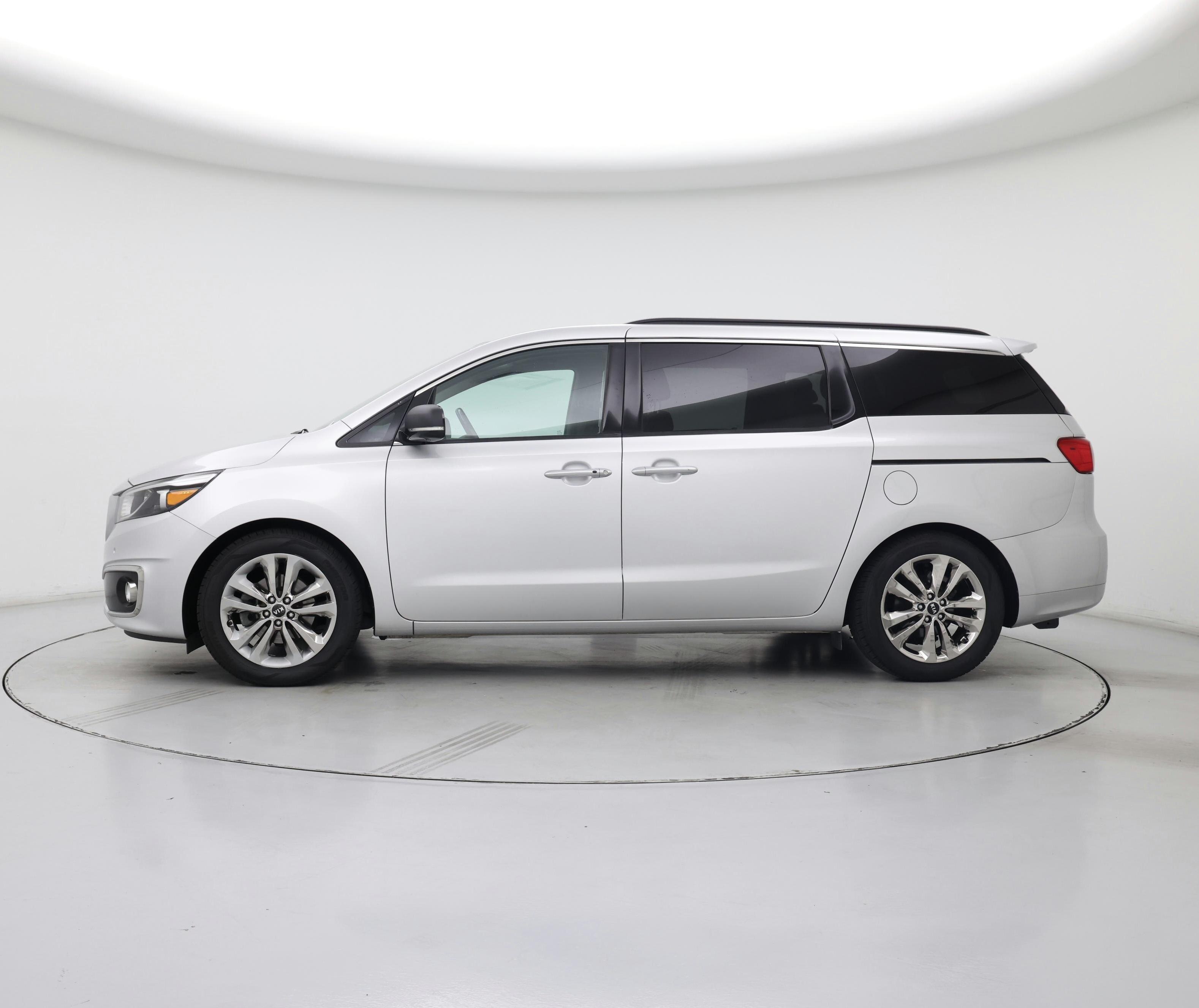 Thumbnail: 2015 Kia Sedona - 3
