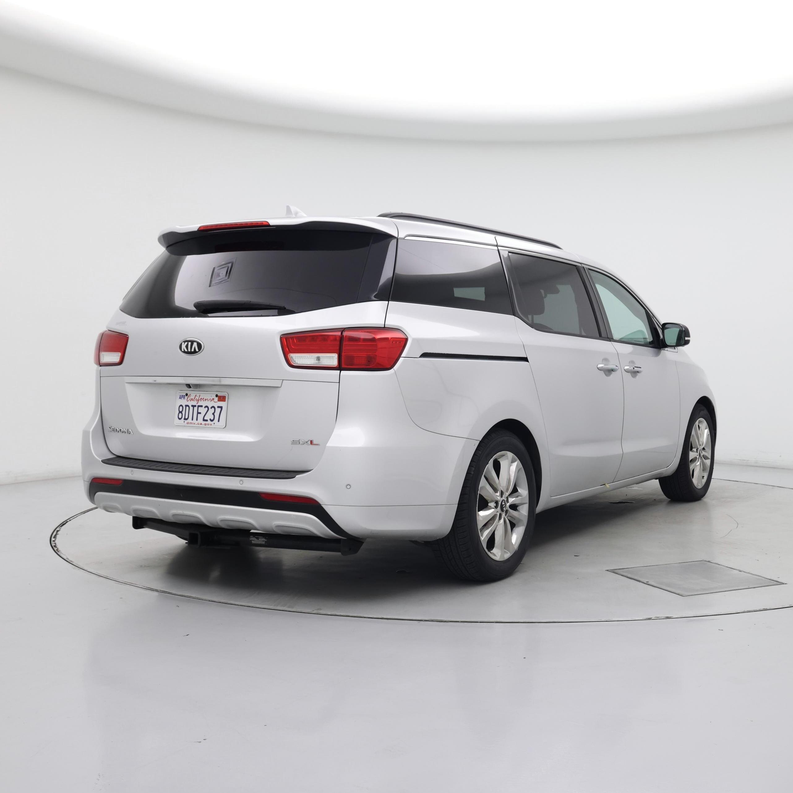 Thumbnail: 2015 Kia Sedona - 8