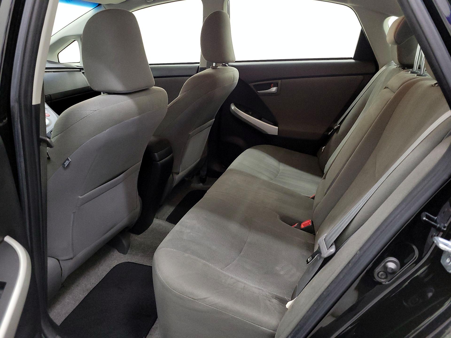 Thumbnail: 2013 Toyota Prius - 18
