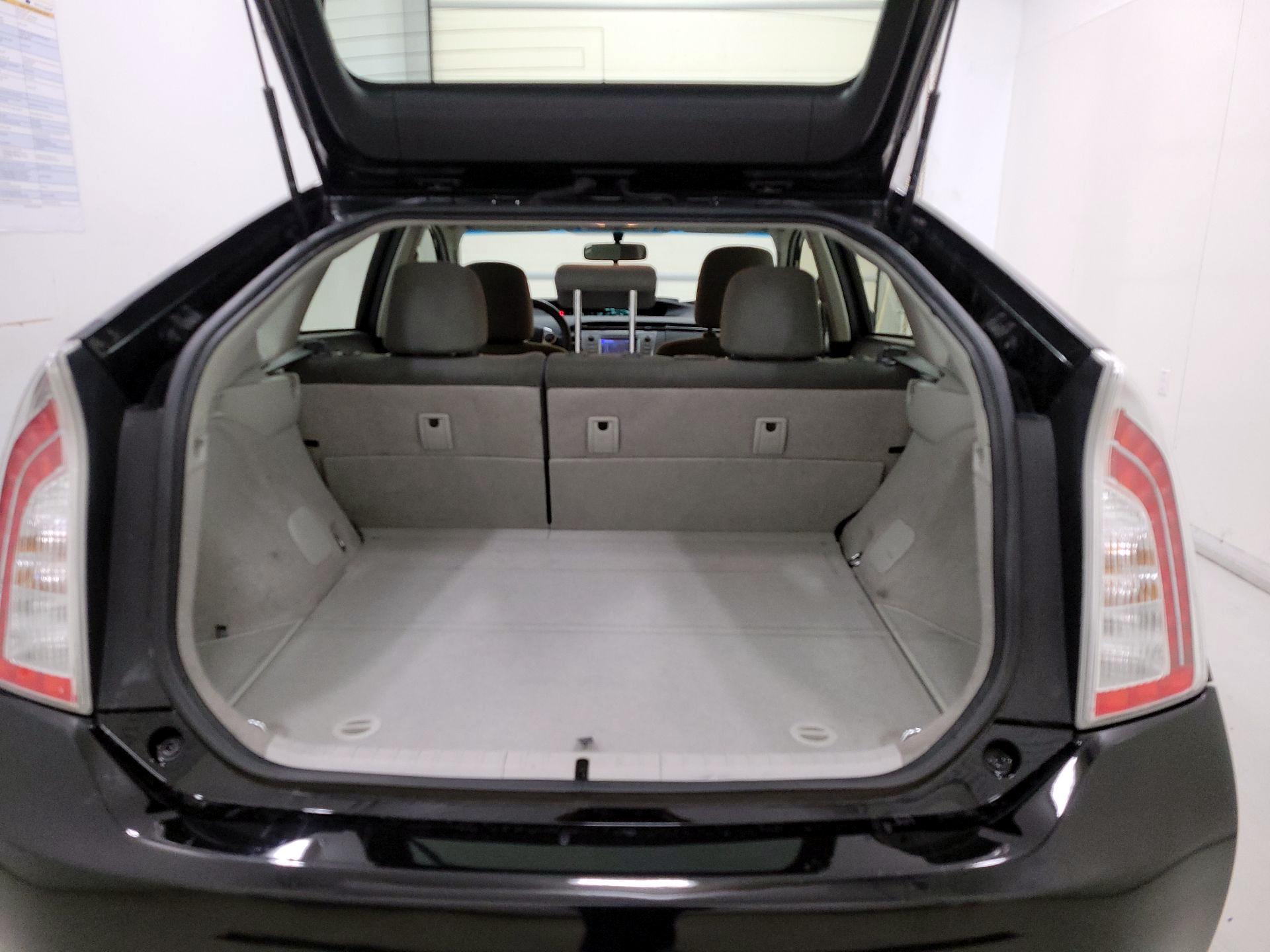 Thumbnail: 2013 Toyota Prius - 19