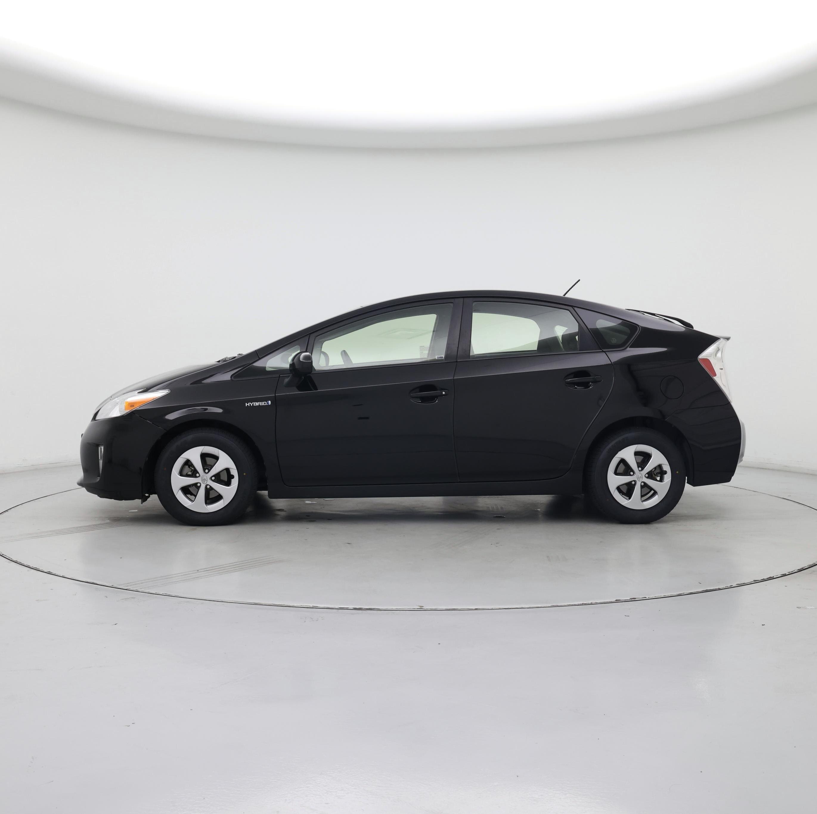 Thumbnail: 2013 Toyota Prius - 3