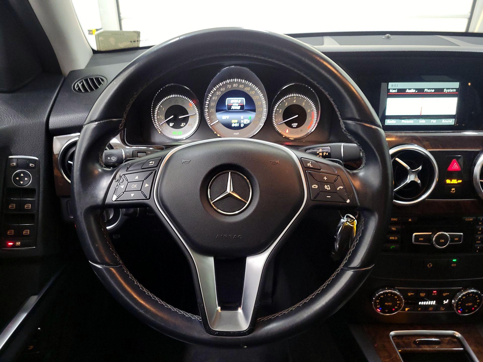 Thumbnail: 2014 Mercedes-Benz GLK - 10