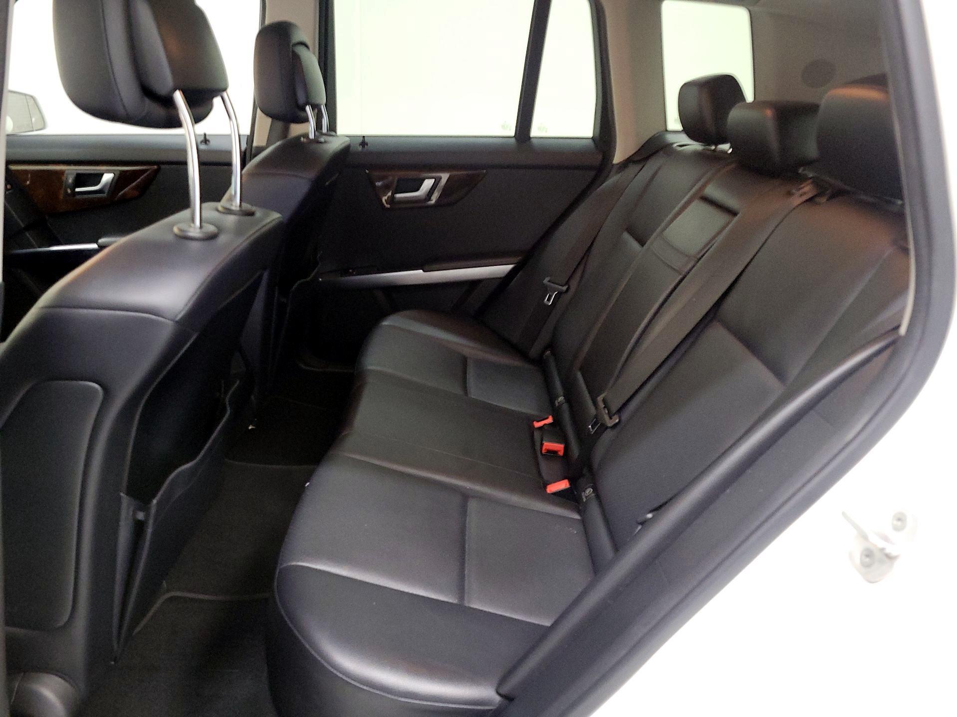 Thumbnail: 2014 Mercedes-Benz GLK - 17