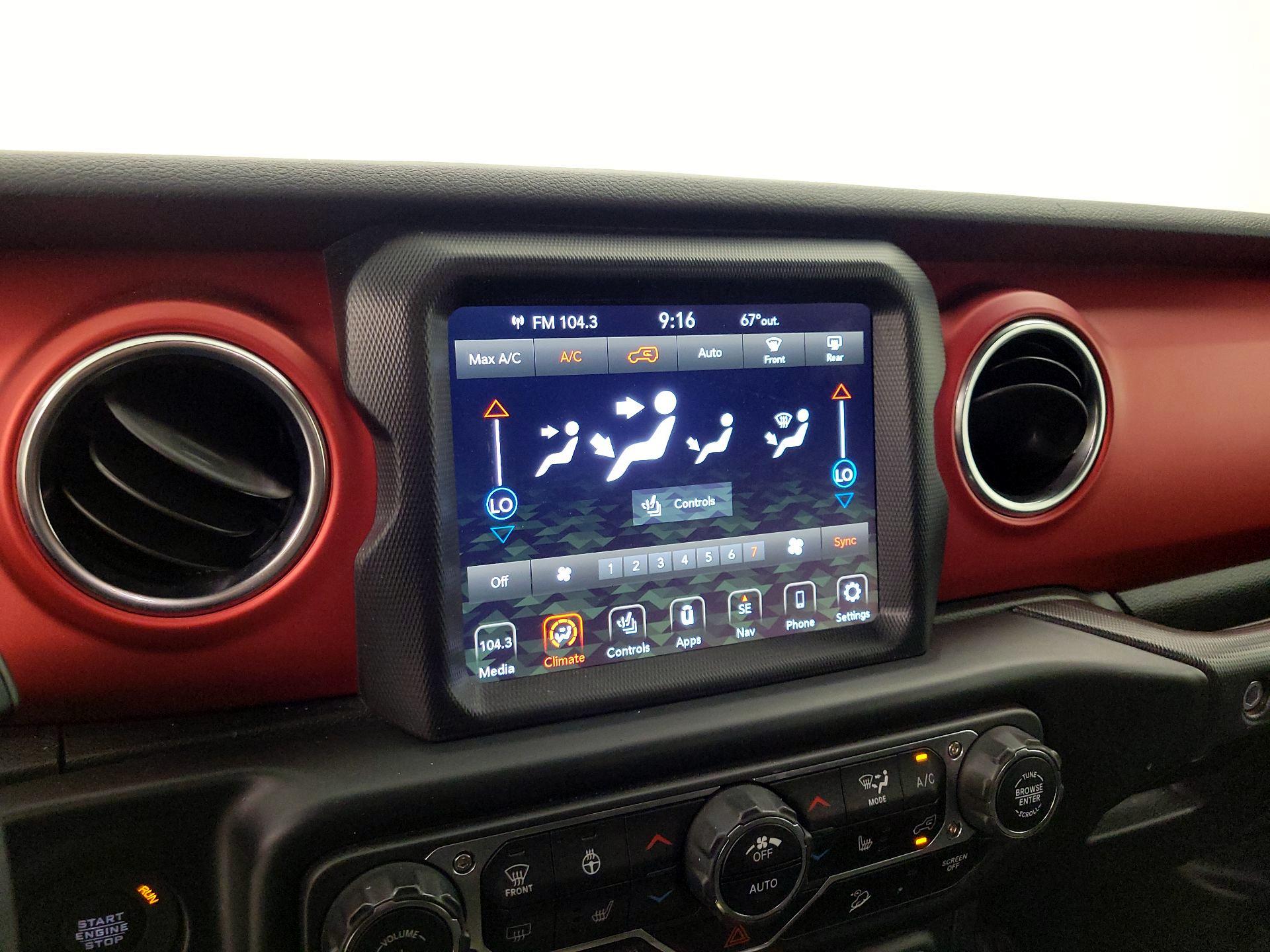 Thumbnail: 2019 Jeep Wrangler - 16