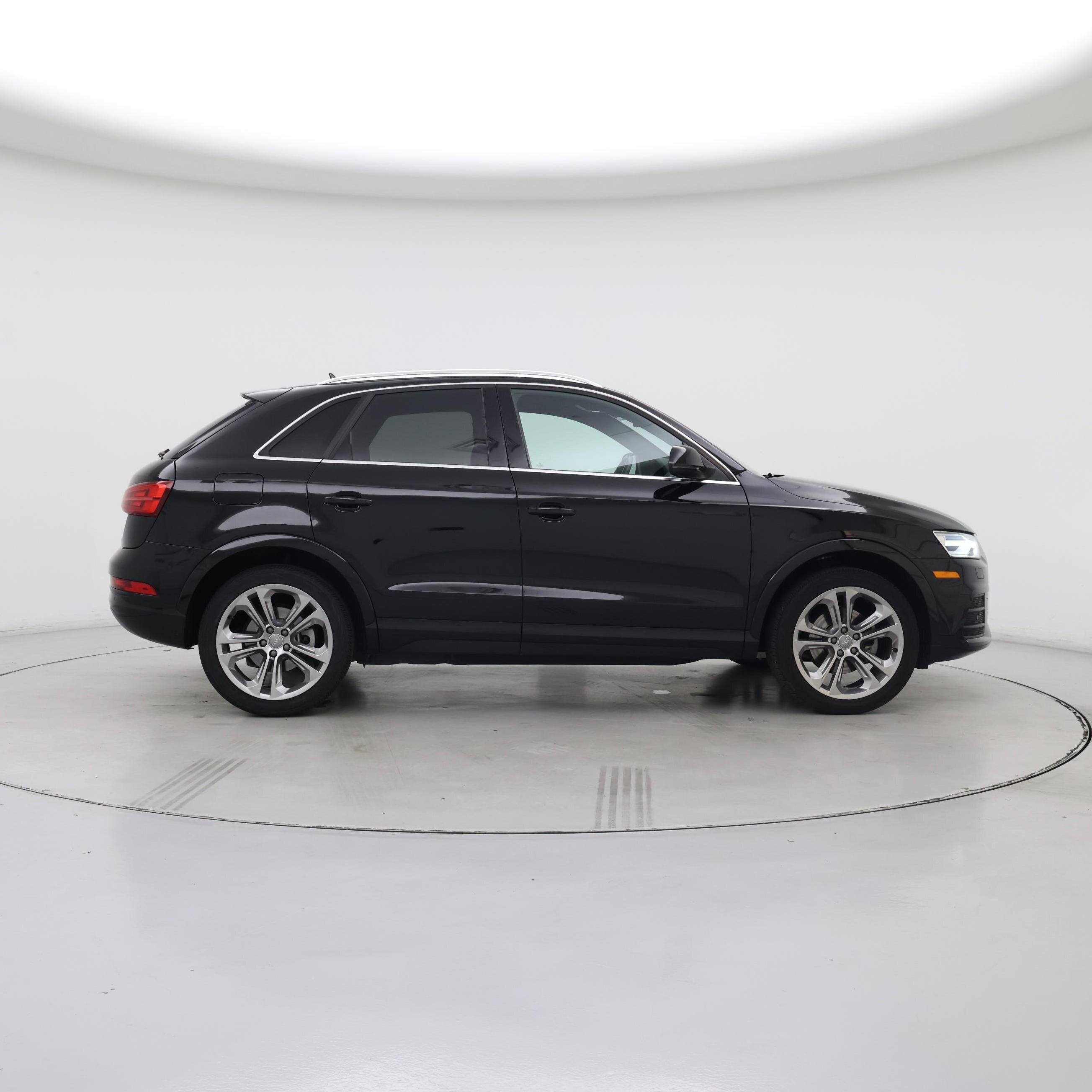 Thumbnail: 2016 Audi Q3 - 7