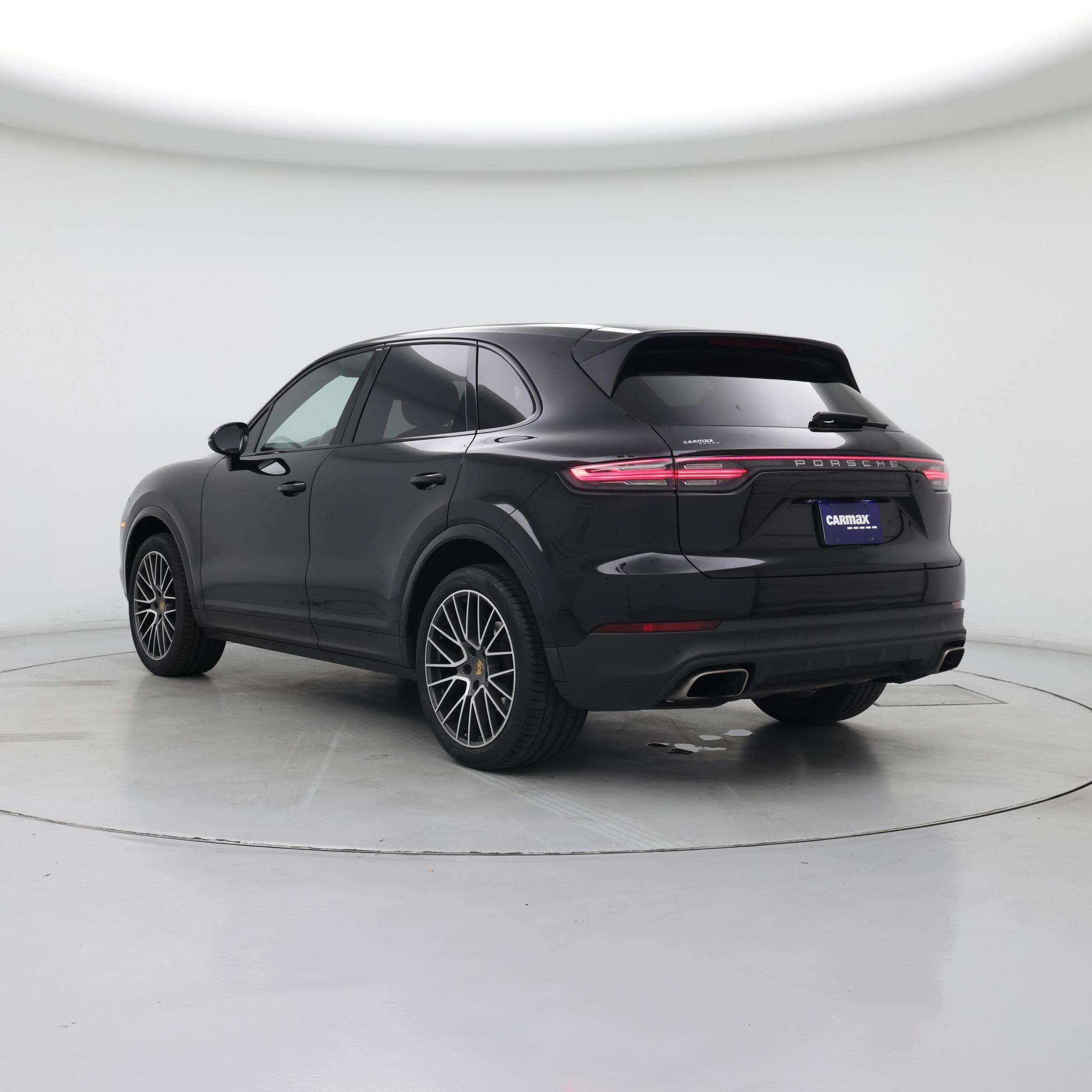 Thumbnail: 2019 Porsche Cayenne - 2