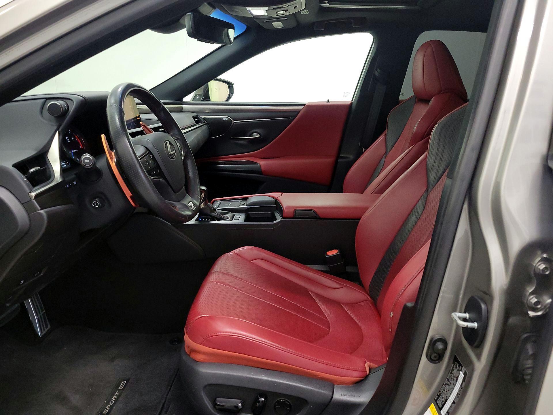 Thumbnail: 2019 Lexus ES - 11