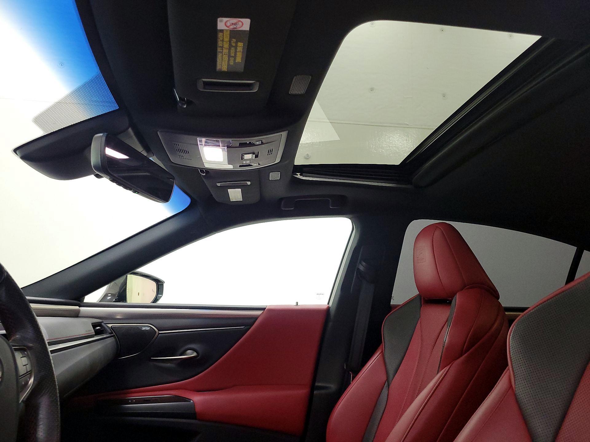 Thumbnail: 2019 Lexus ES - 20