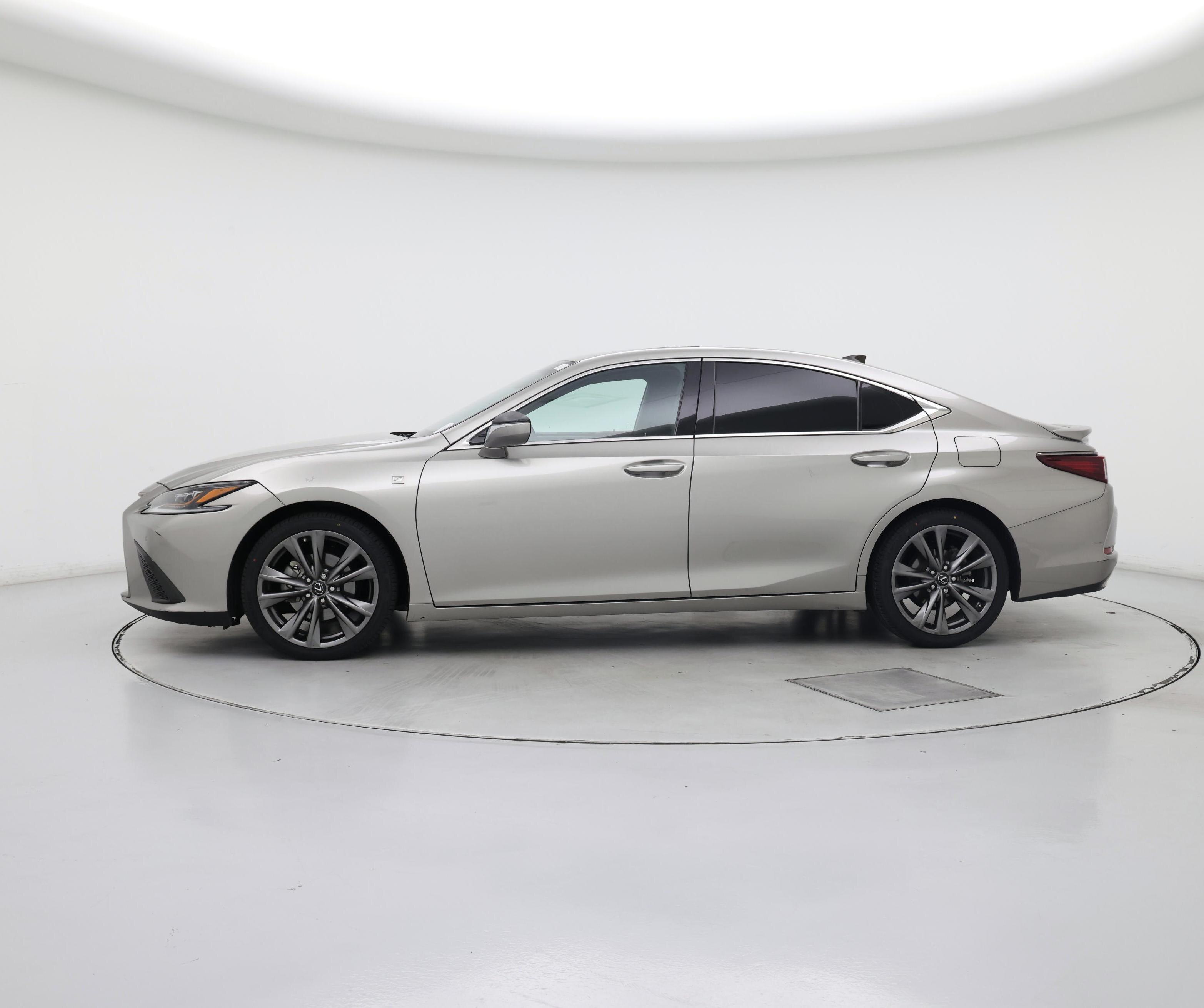 Thumbnail: 2019 Lexus ES - 3