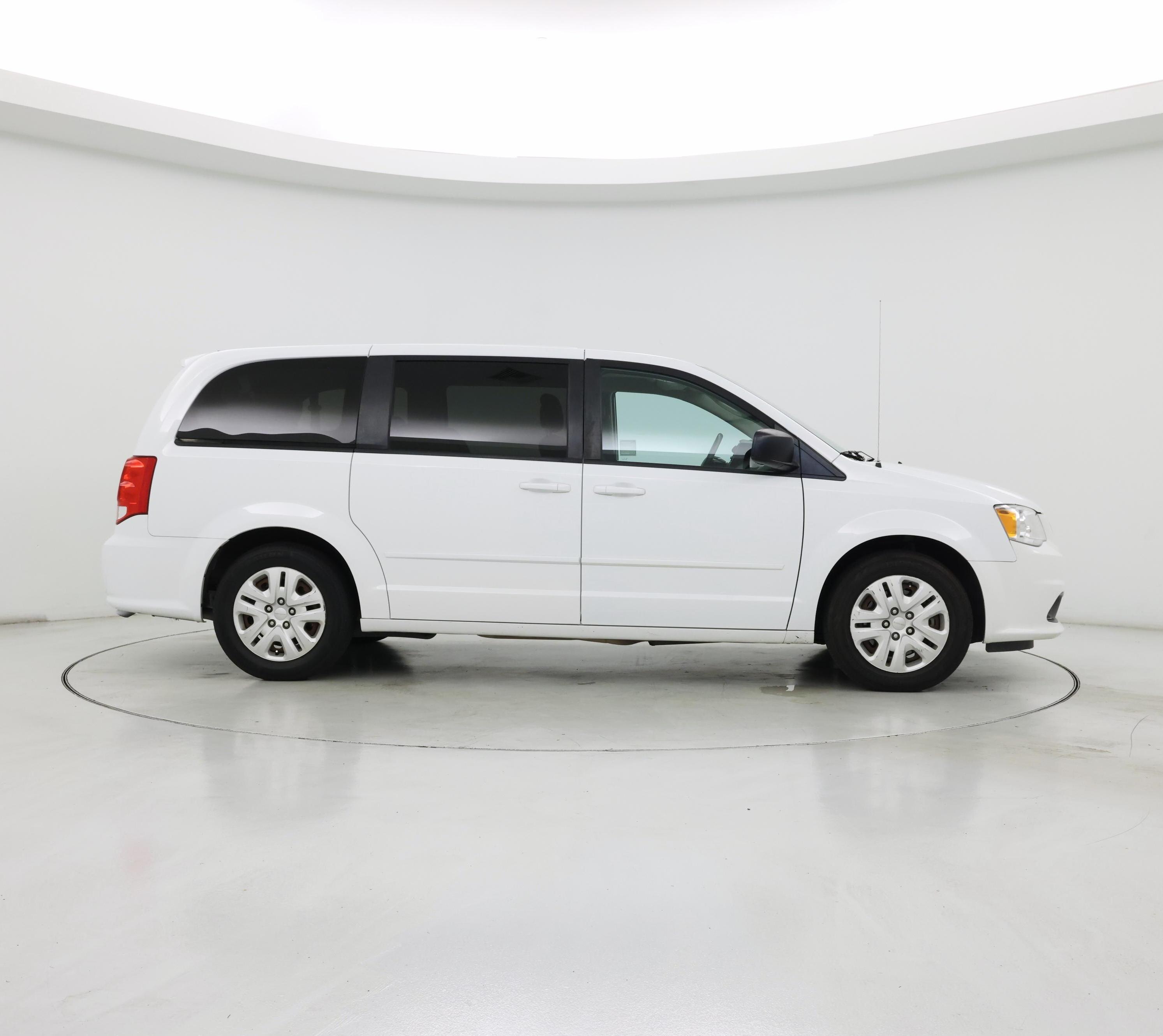 Thumbnail: 2016 Dodge Grand Caravan - 7